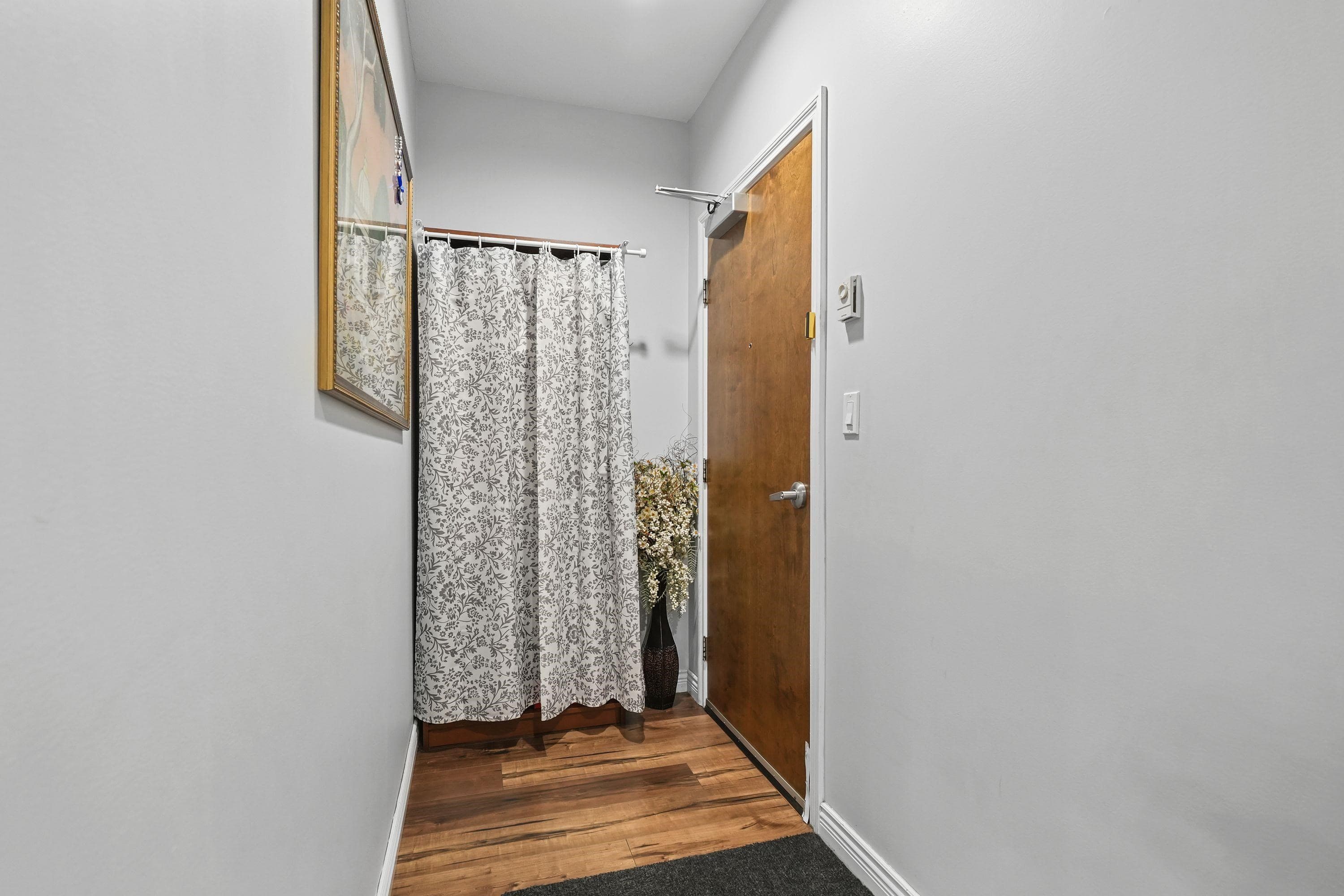 203 - 6460 Main Street, Vancouver, V5W 2V4 — photo 2