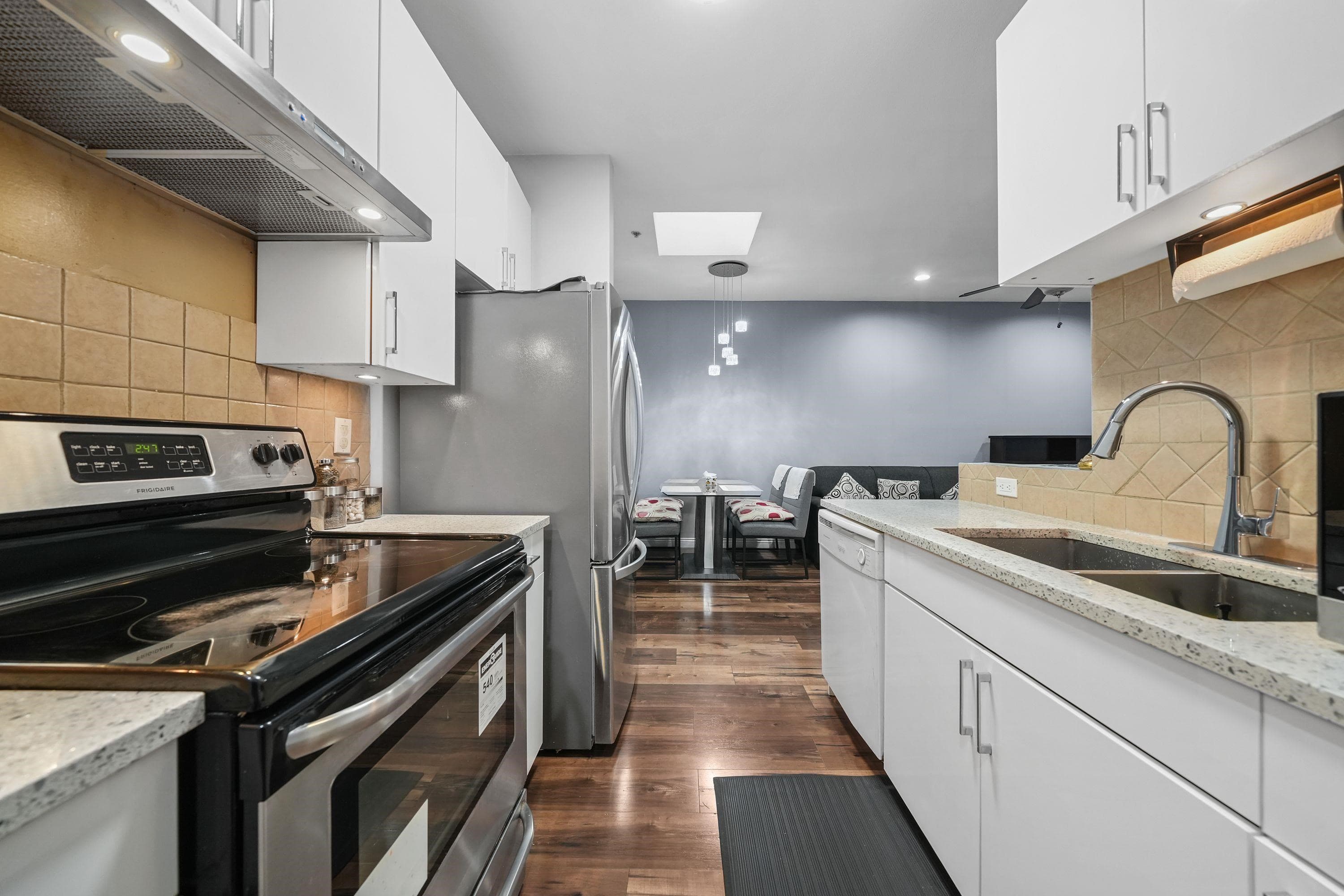 203 - 6460 Main Street, Vancouver, V5W 2V4 — photo 3