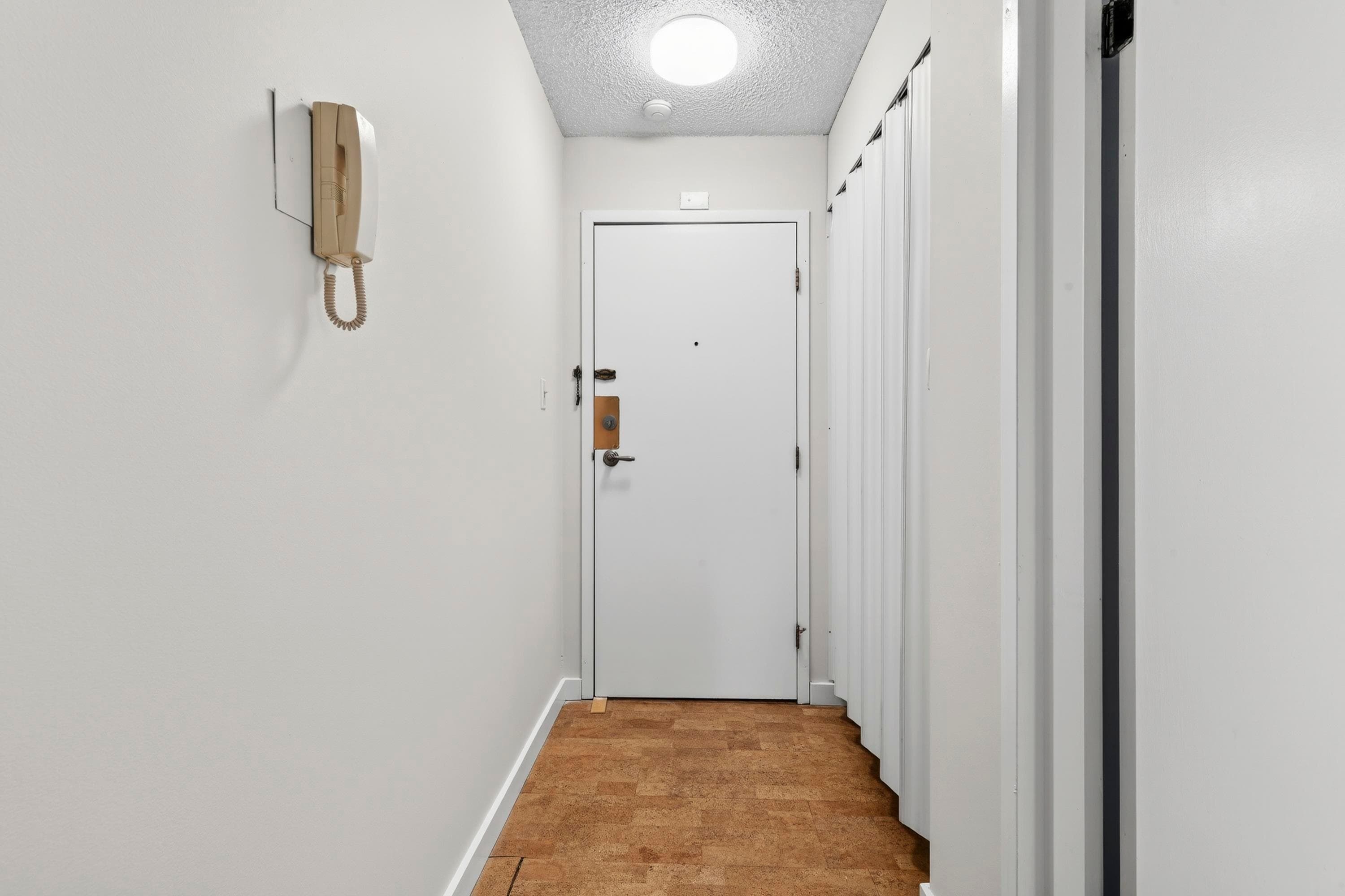 206 - 9202 Horne Street, Burnaby, V3N 4K2 — photo 2