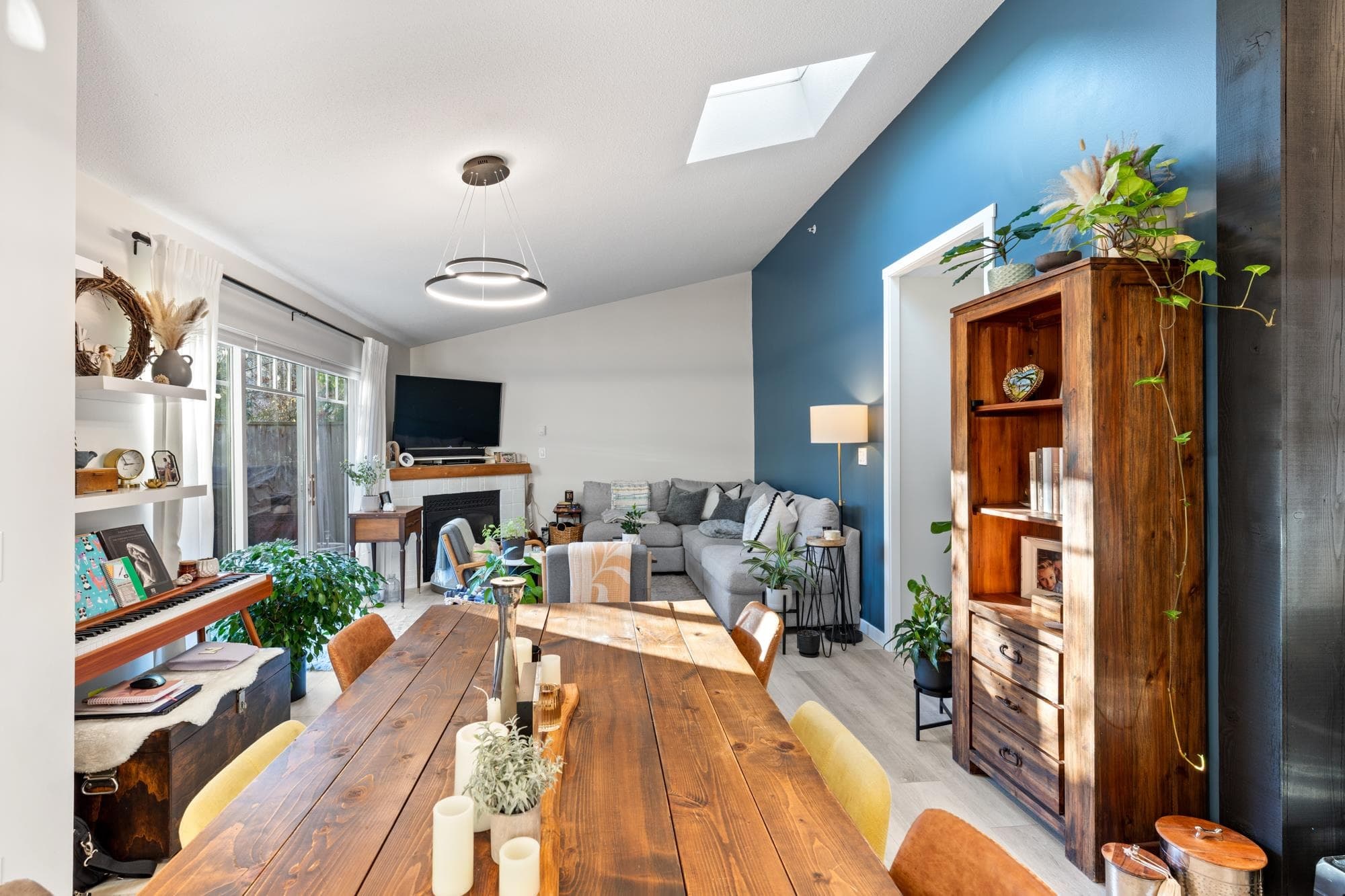 32 - 1821 Willow Crescent, Squamish, V8B 0L9 — photo 5