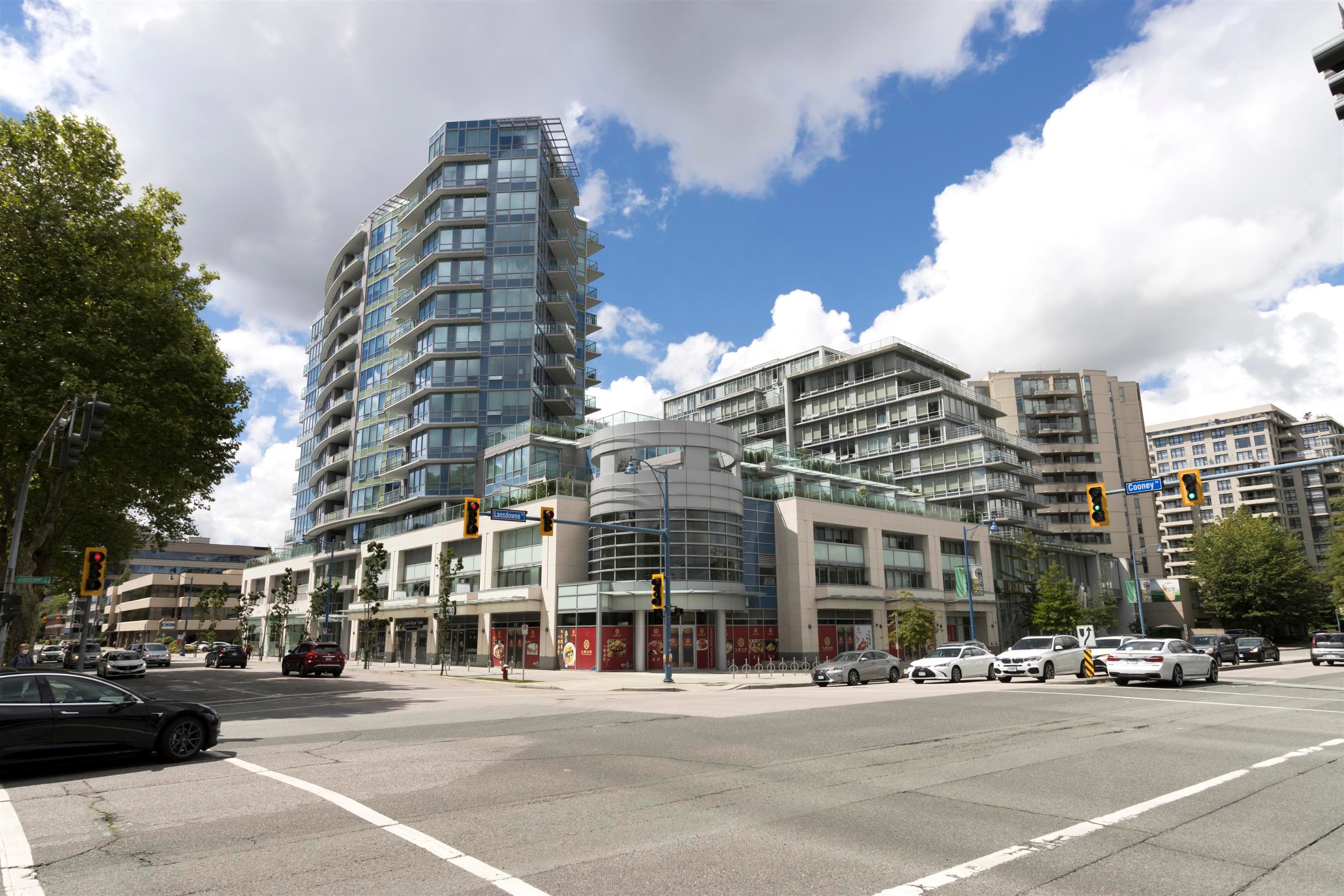 615 - 5599 Cooney Road, Richmond
