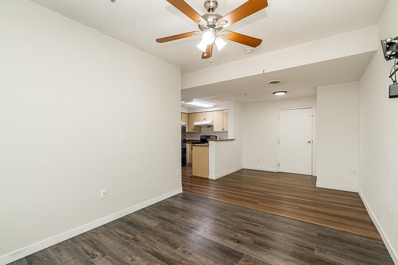 210 - 9278 120, Surrey, V3W 4B8 — photo 4
