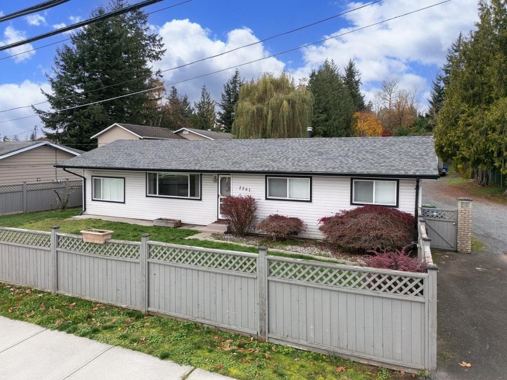 2561 Ross Road, Abbotsford, V4X 1J3 — photo 2