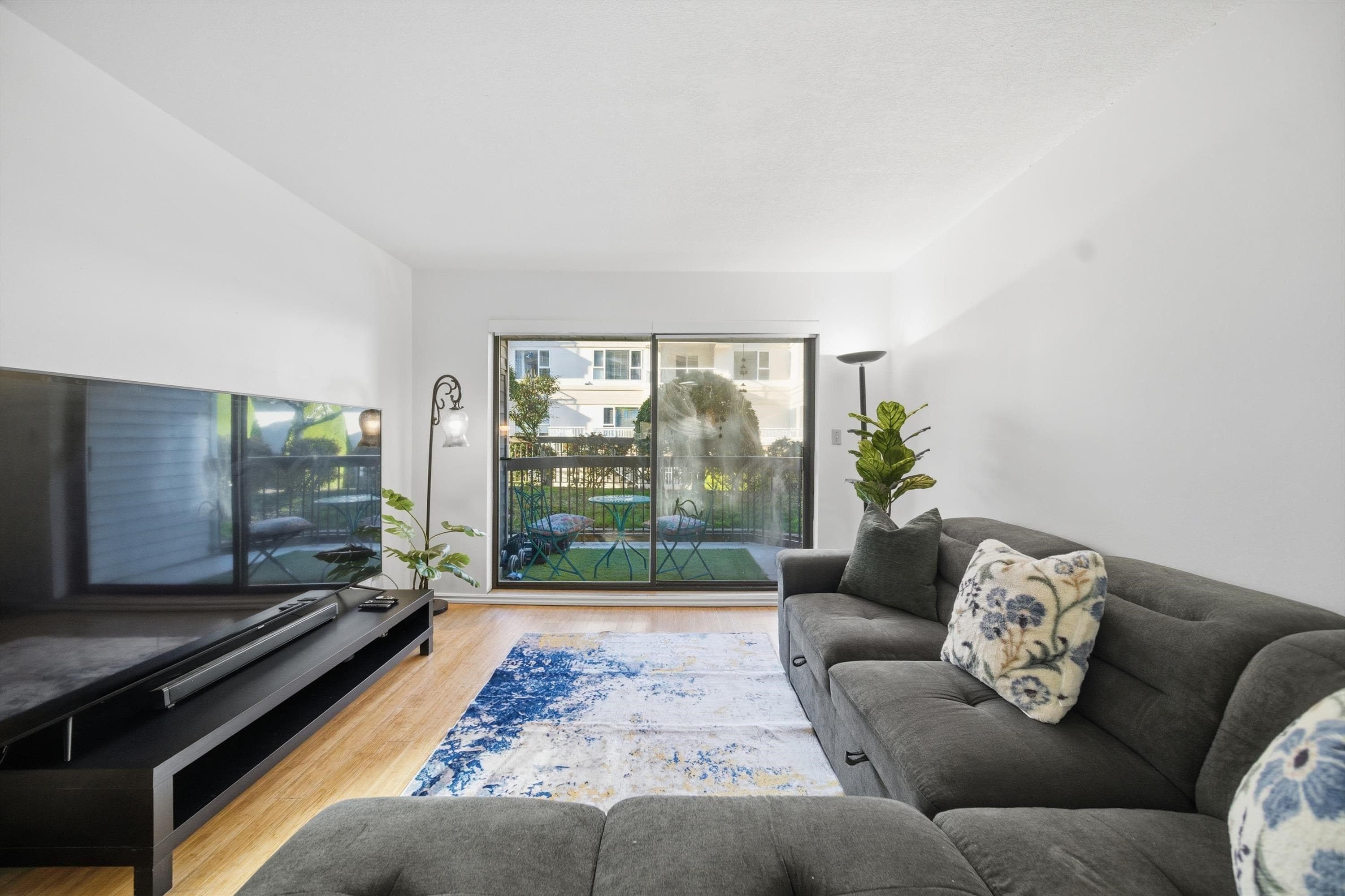 104 - 15290 Thrift Avenue, White Rock, V4B 2L8 — photo 4