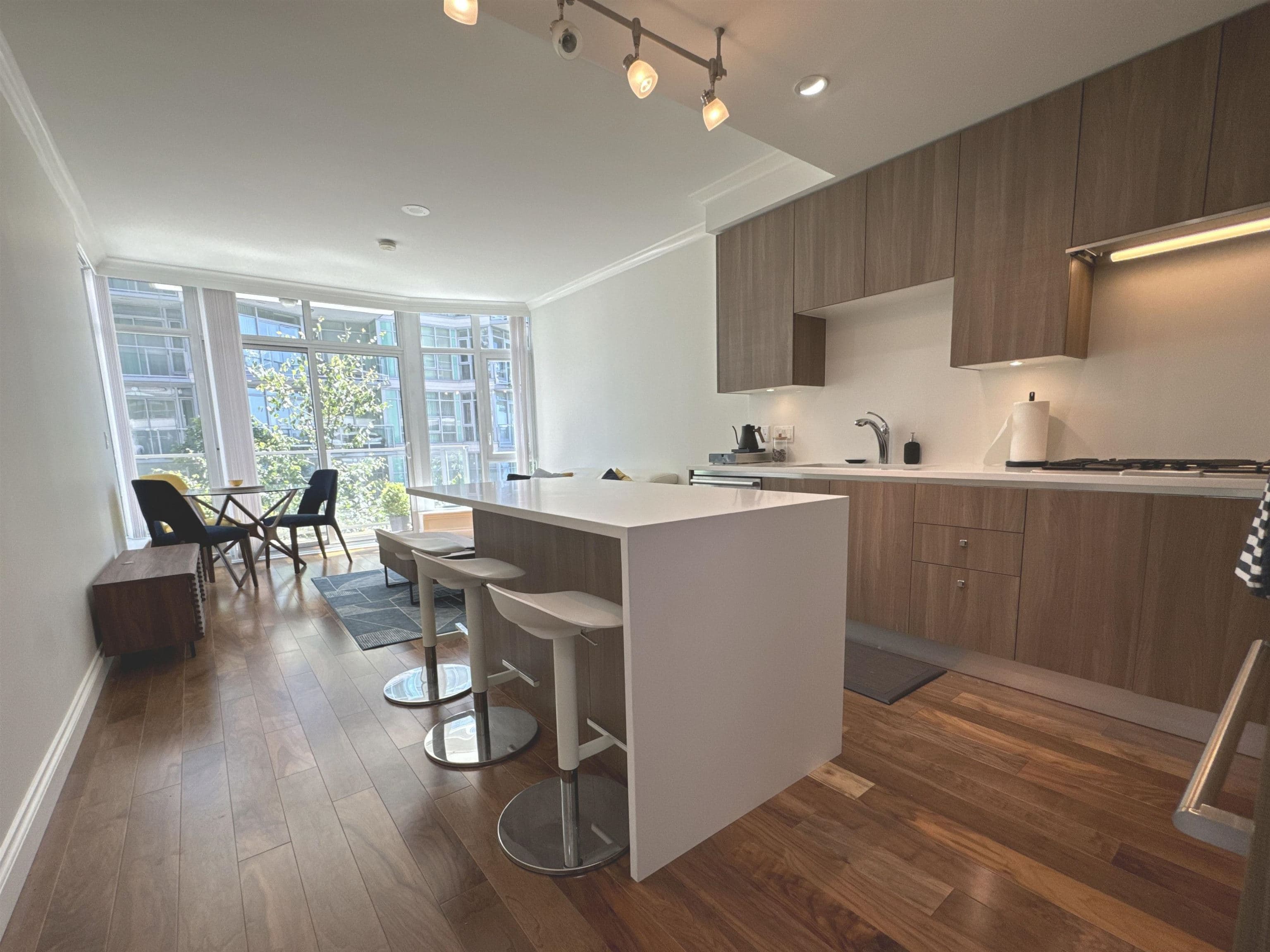202 - 185 Victory Ship Way, North Vancouver, V7L 0G2 — photo 4