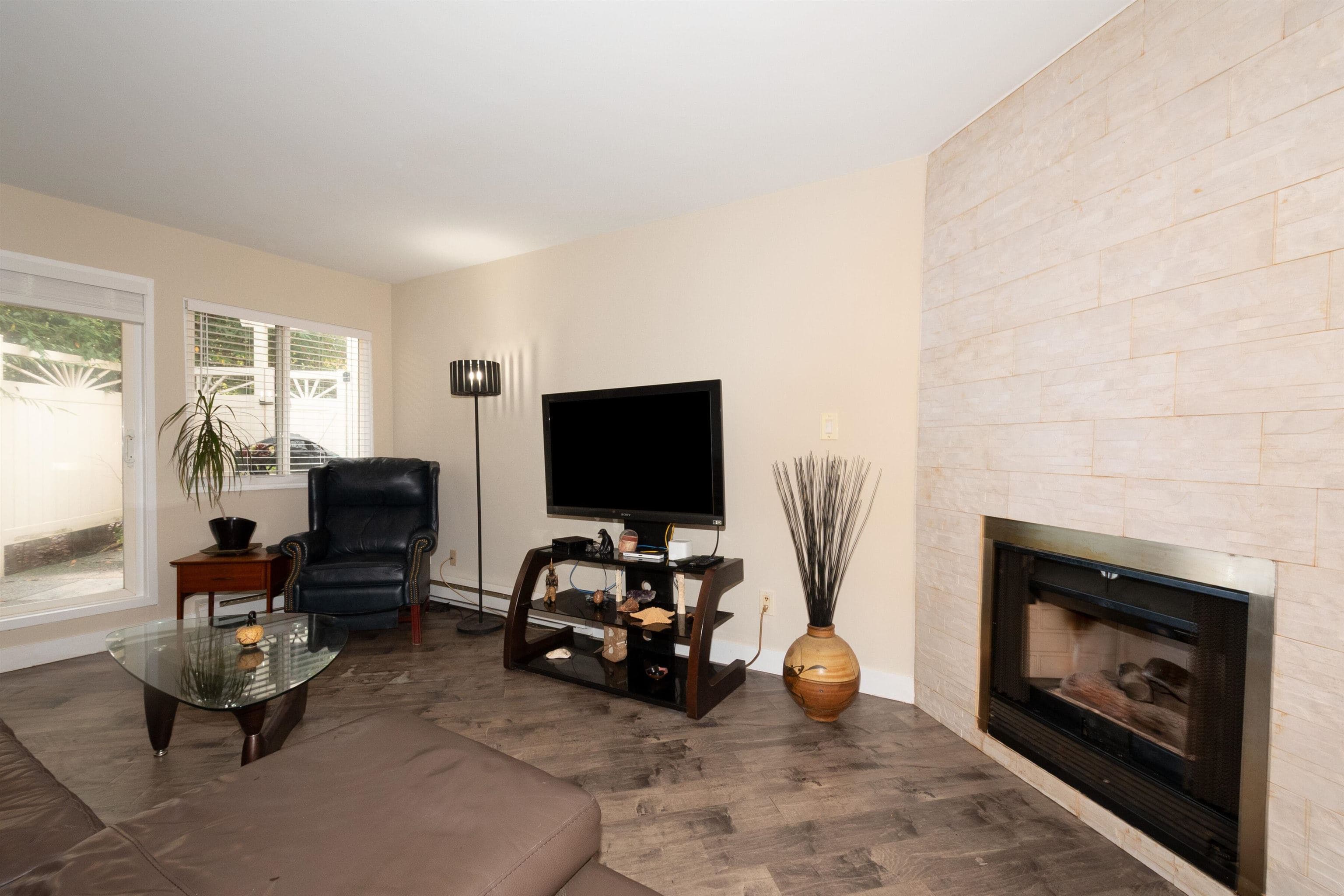107 - 1155 Ross Road, North Vancouver, V7K 1C6 — photo 5
