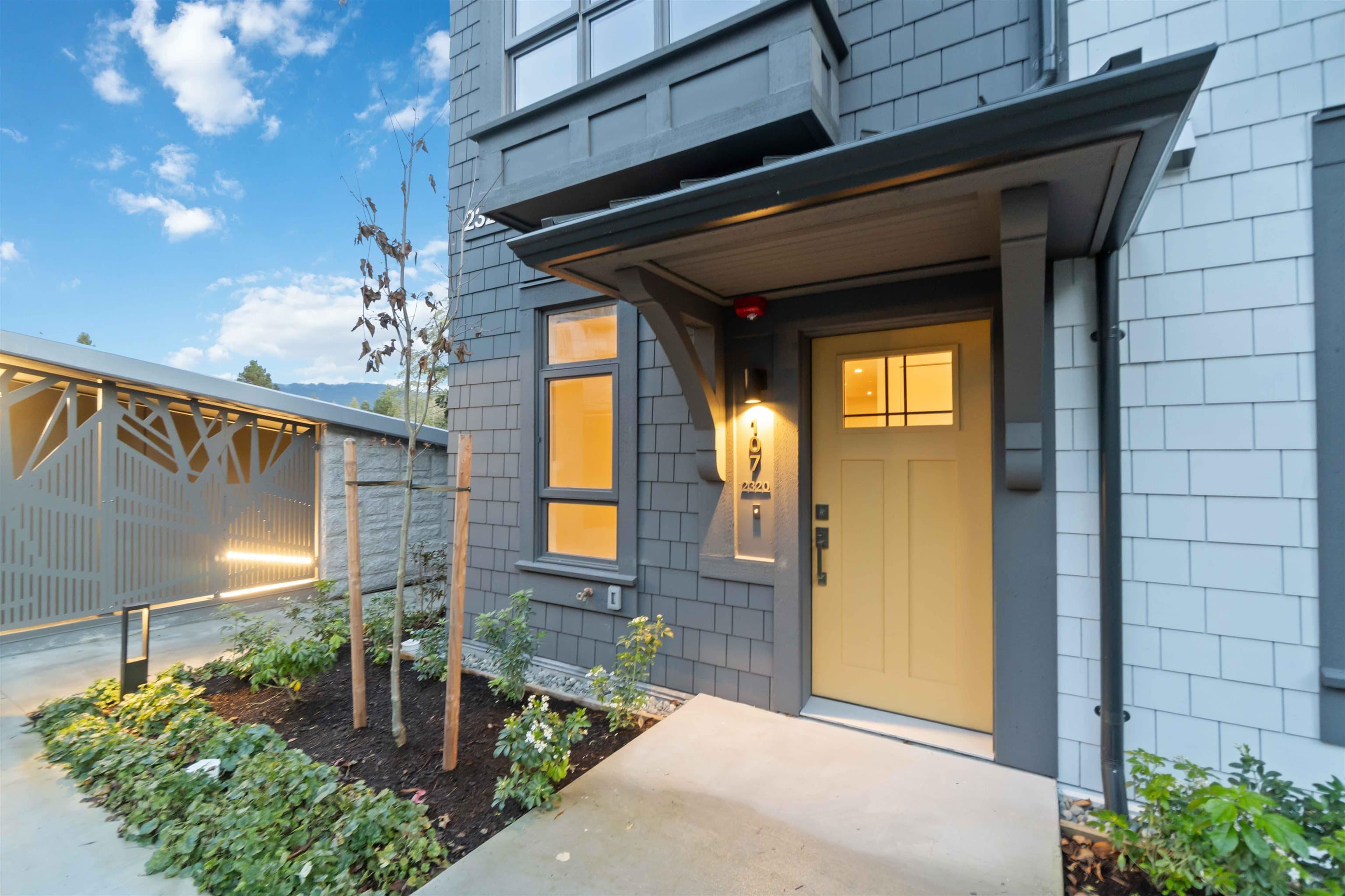 107 - 2320 Emery Court, North Vancouver