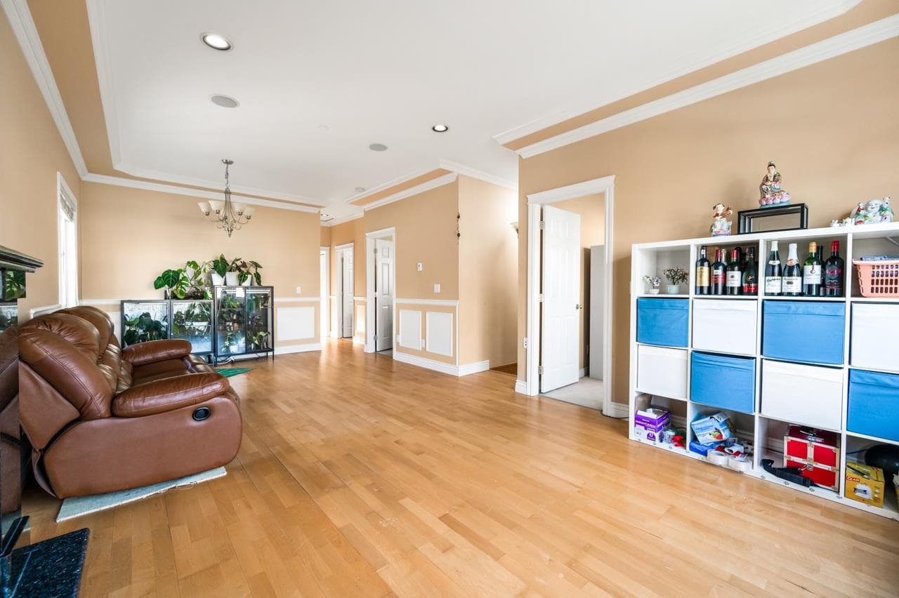 5456 Neville Street, Burnaby, V5J 2H7 — photo 4