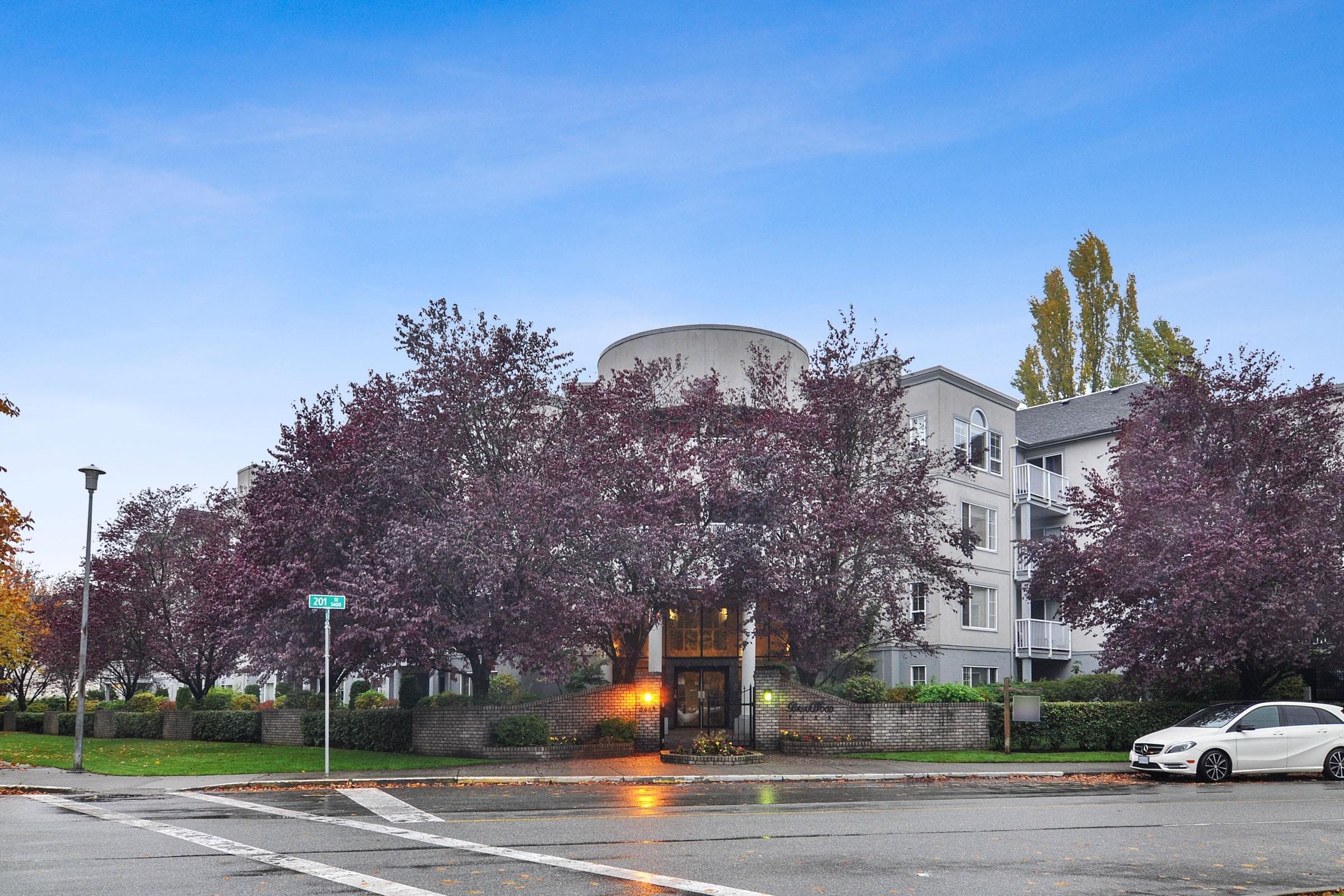 401 - 5465 201 Street, Langley, V3A 1P8 — photo 2