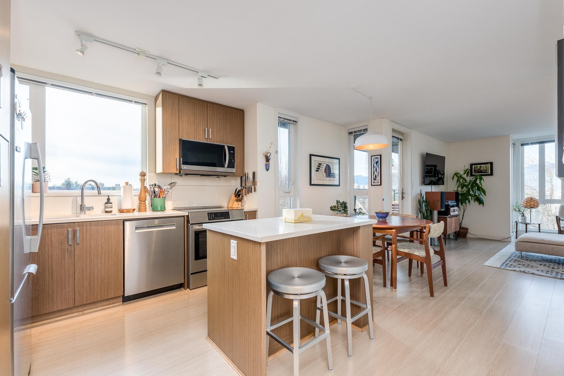 PH1 - 562 E 7th Avenue, Vancouver, V5T 1N7 — photo 2