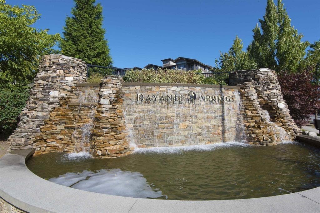 501 - 3178 Dayanee Springs Boulevard, Coquitlam, V3E 0B9 — photo 2
