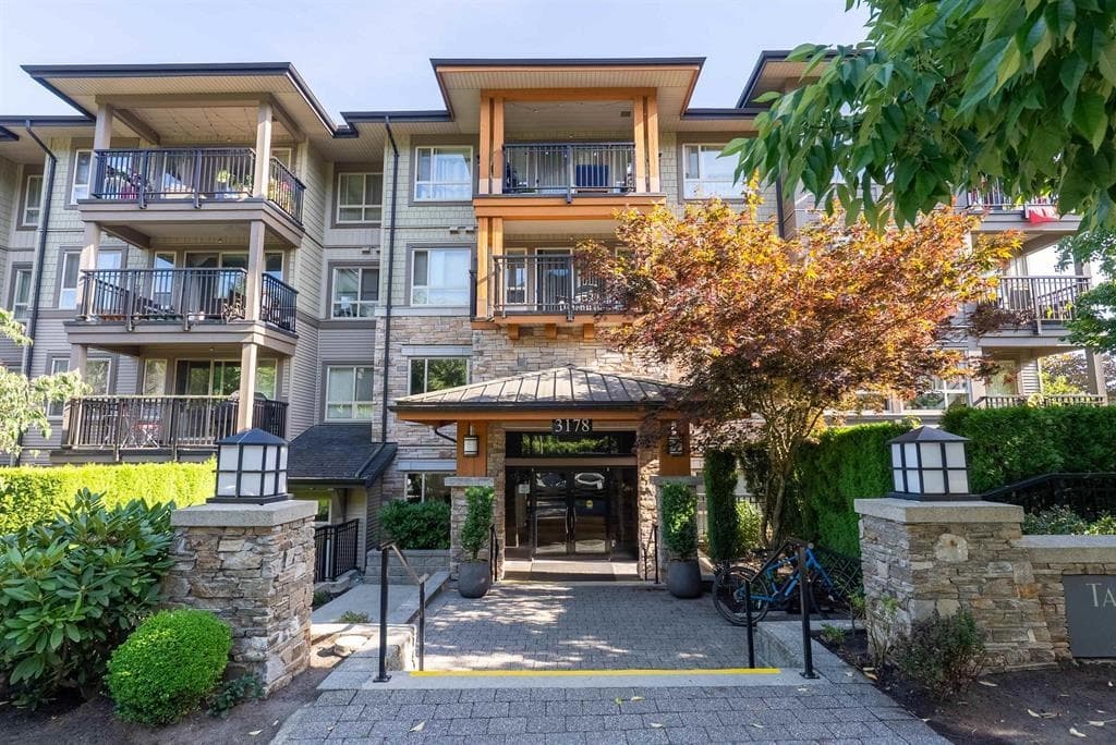 501 - 3178 Dayanee Springs Boulevard, Coquitlam
