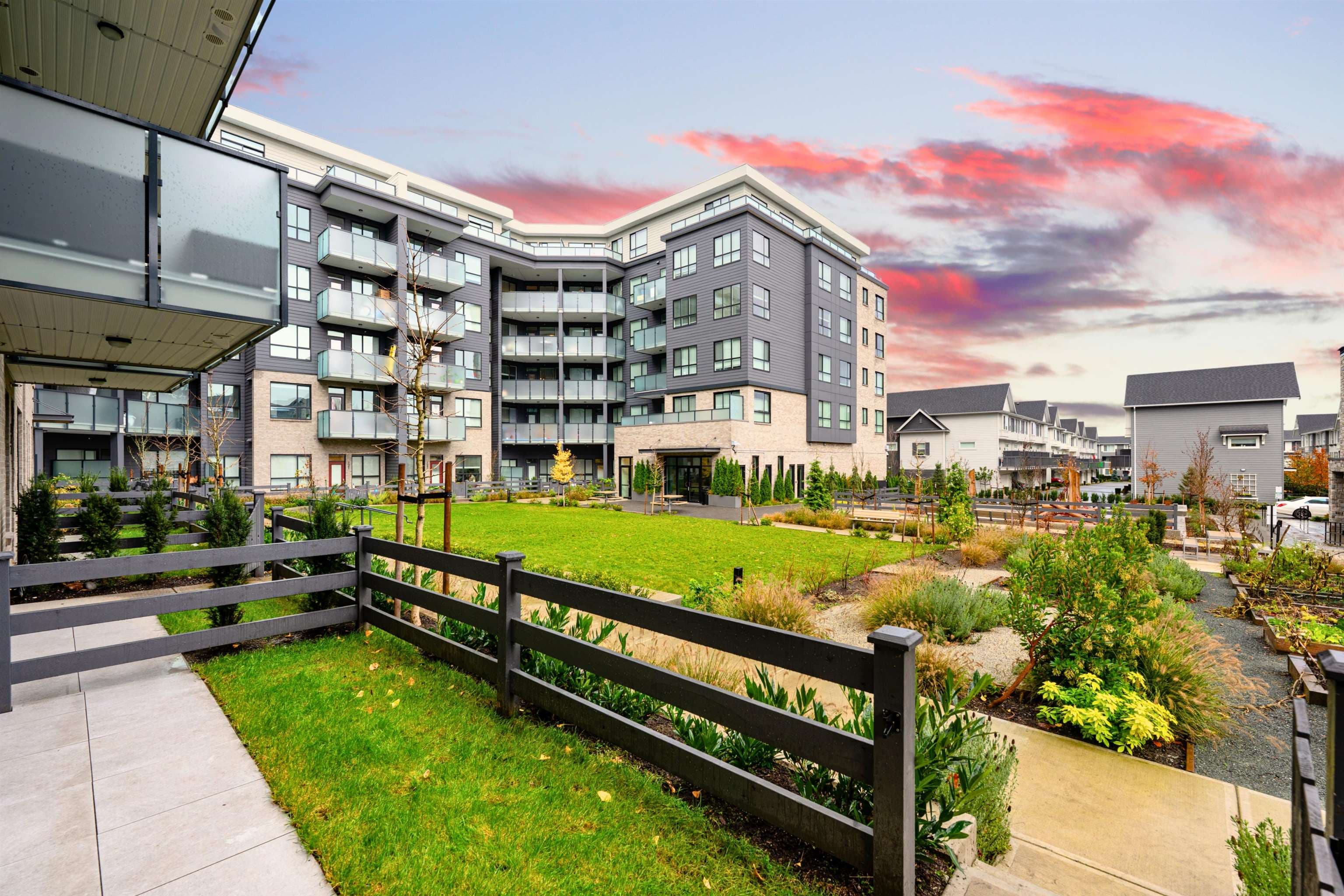 115 - 15738 85 Avenue, Surrey, V4N 6W6 — photo 4