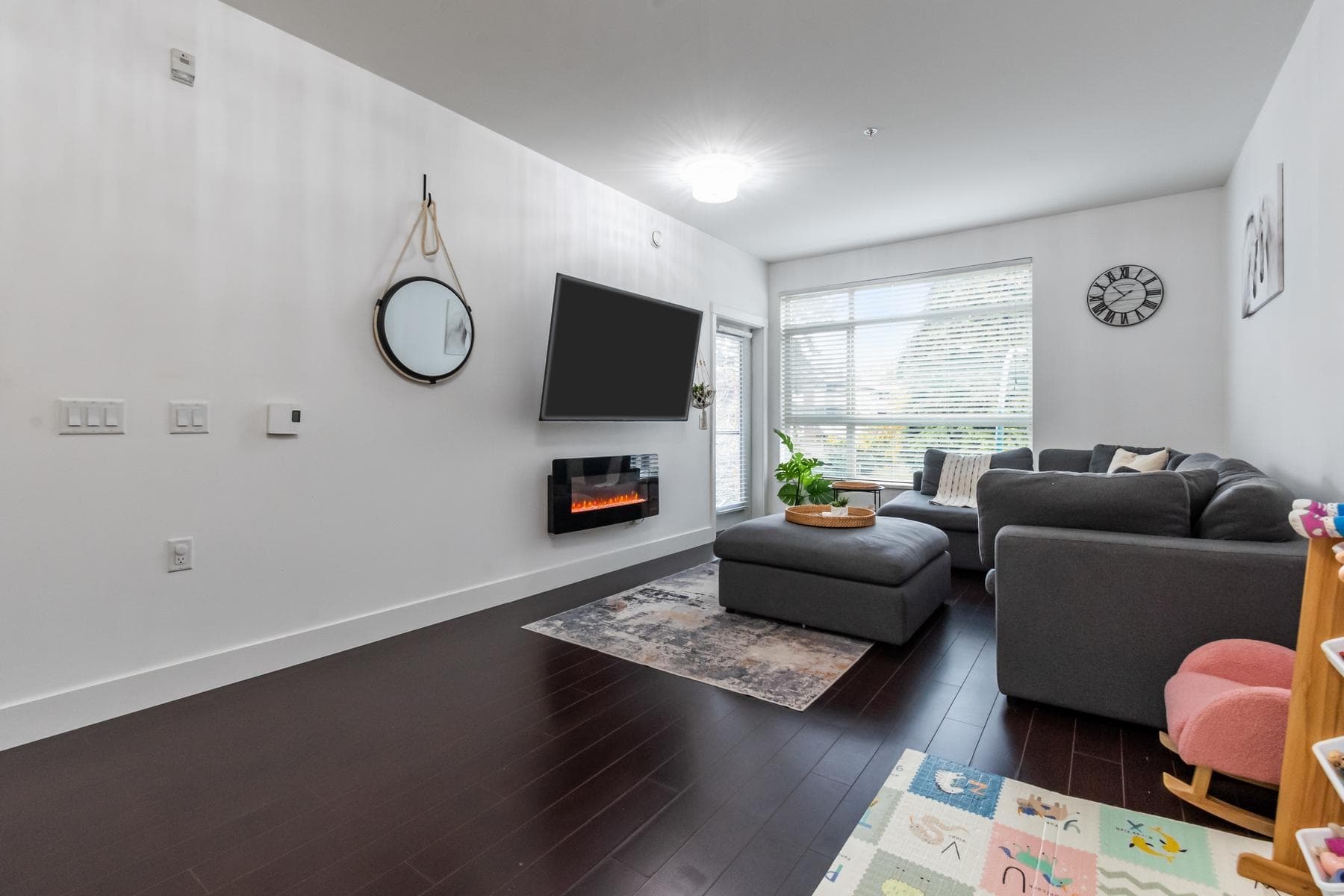 205 - 2436 Kelly Avenue, Port Coquitlam, V3C 1Y4 — photo 5
