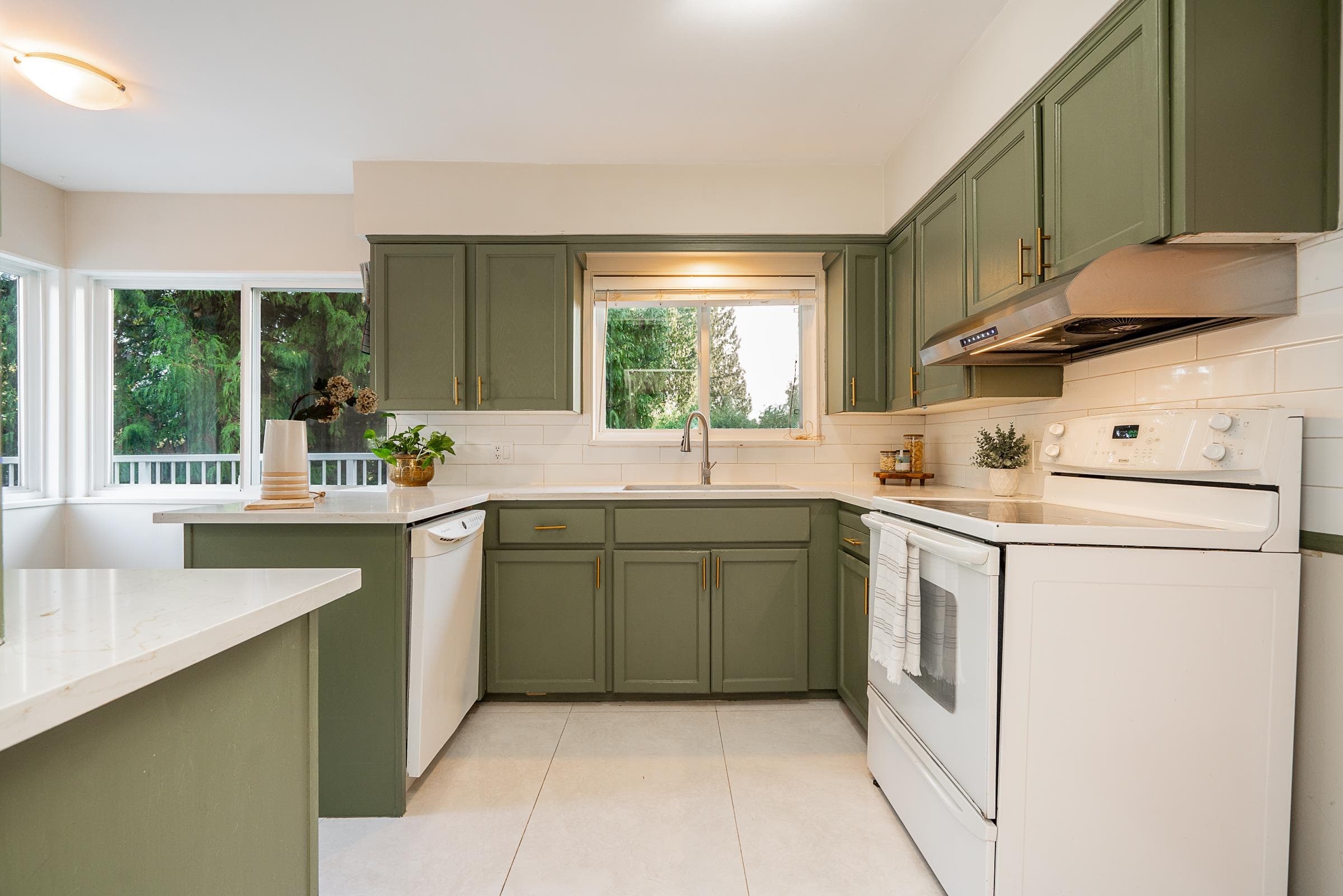 1648 Scarborough Crescent, Port Coquitlam