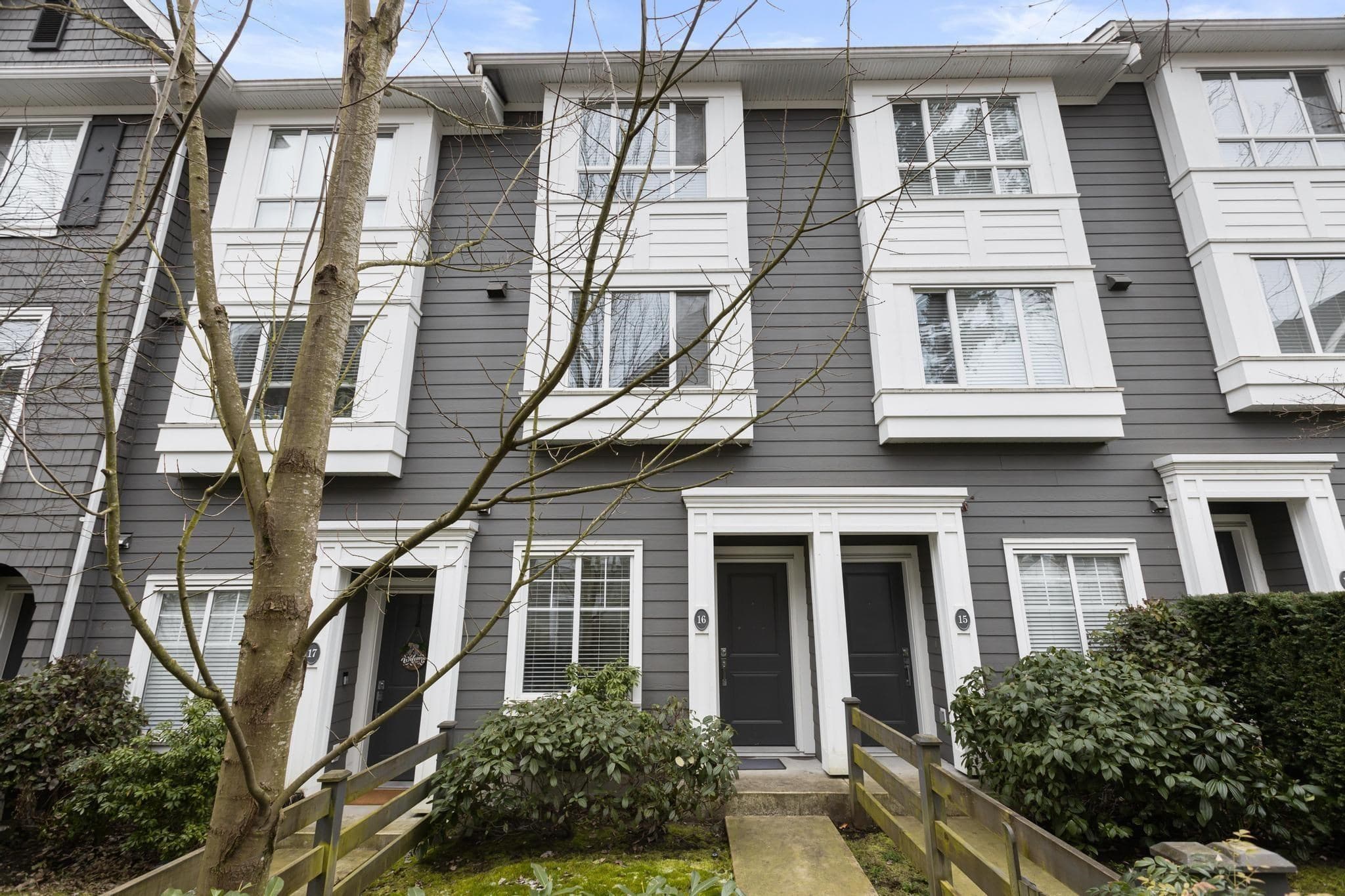 16 - 14955 60 Avenue, Surrey, V3S 1R8 — photo 1