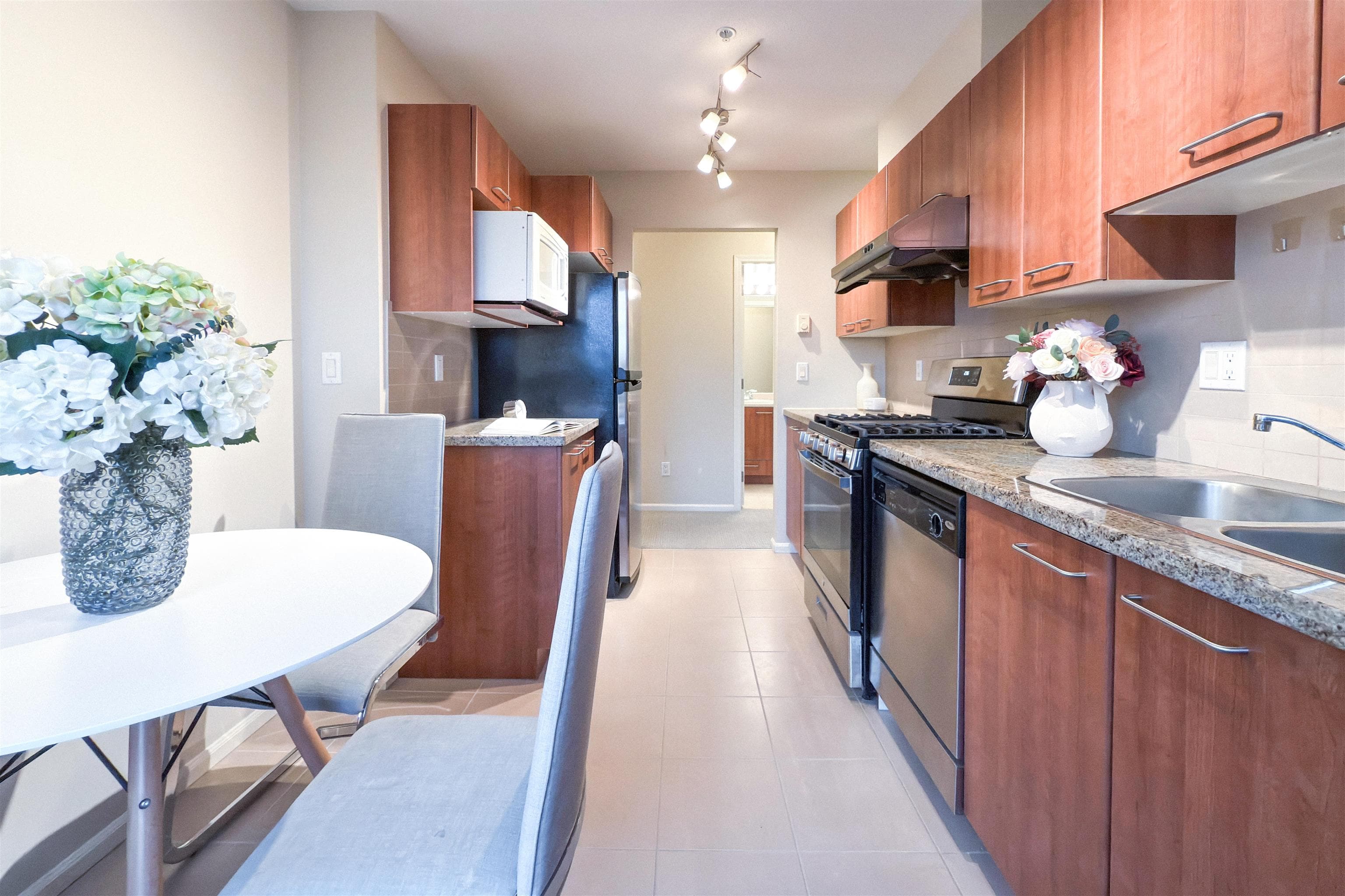 407 - 9200 Ferndale Road, Richmond, V6Y 4L2 — photo 2