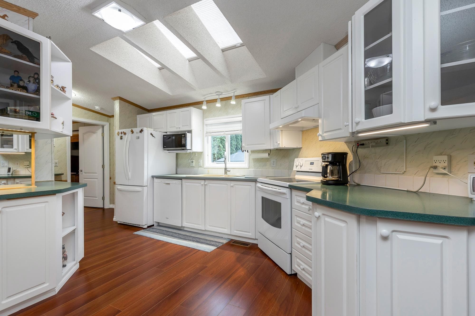 33 - 2035 Martens Street, Abbotsford, V2T 6M4 — photo 4