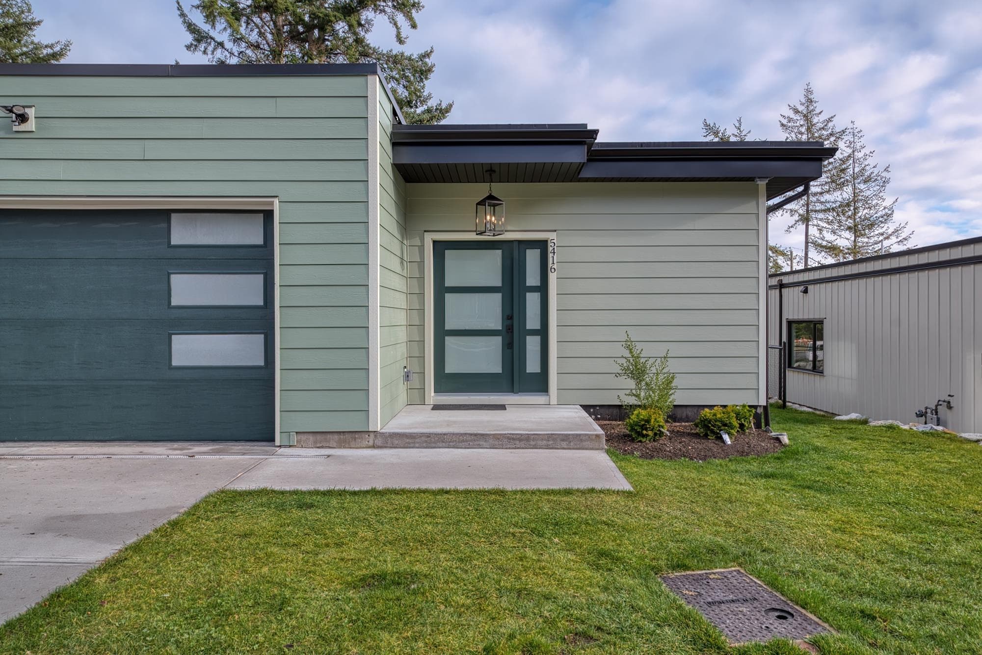 5416 Stellar Way, Sechelt, V7Z 0M1 — photo 3