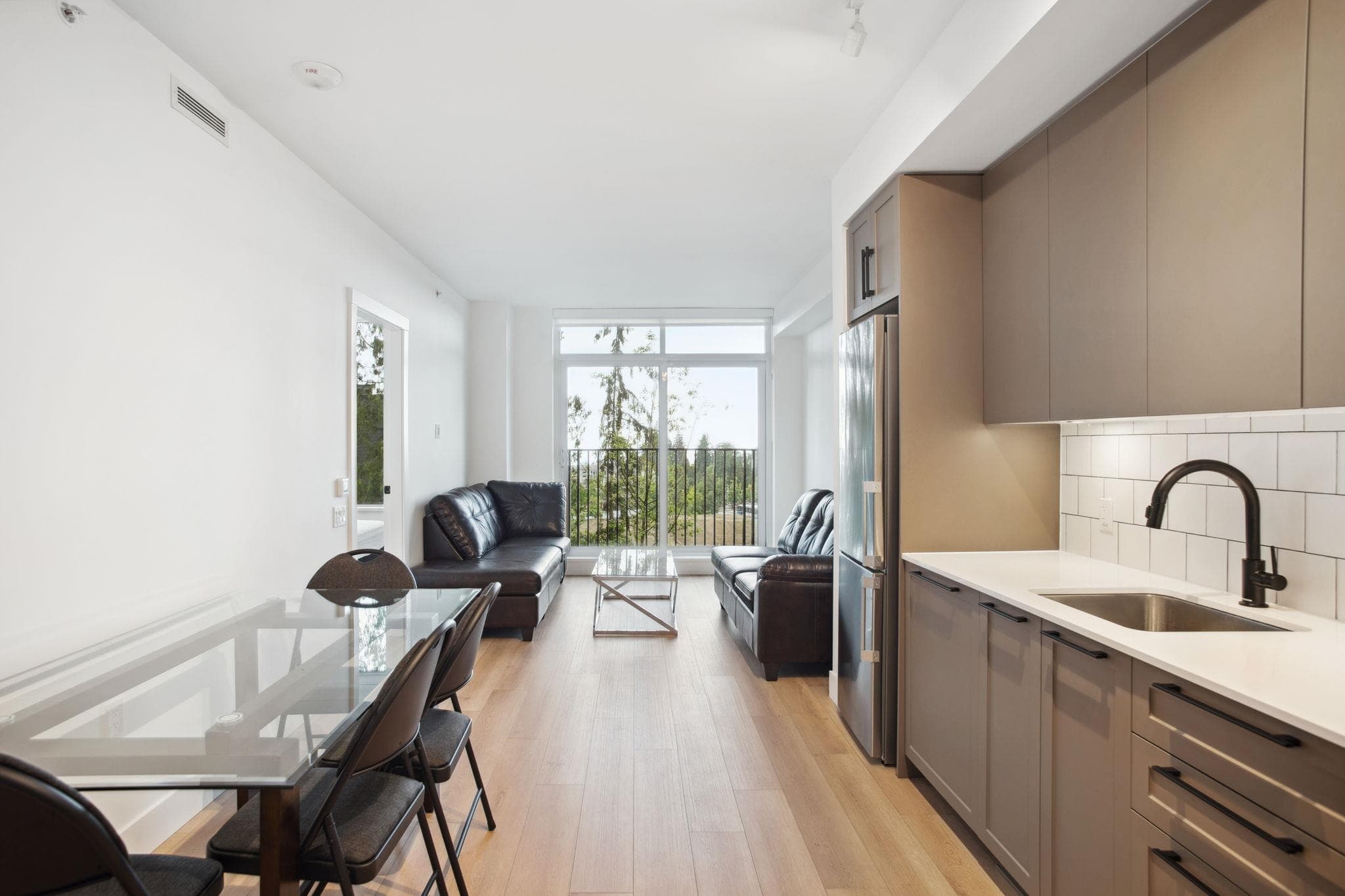 711 - 8750 University Crescent, Burnaby, V5A 0G9 — photo 2