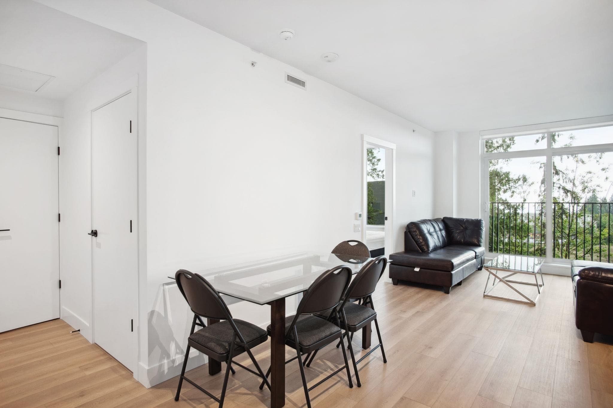 711 - 8750 University Crescent, Burnaby, V5A 0G9 — photo 4