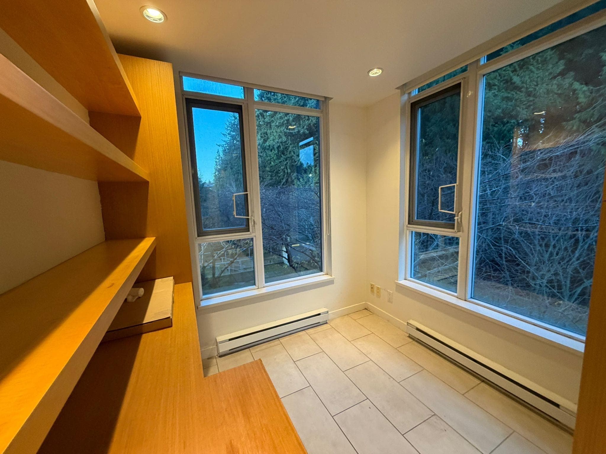 302 - 2688 West Mall, Vancouver, V6T 2J8 — photo 3