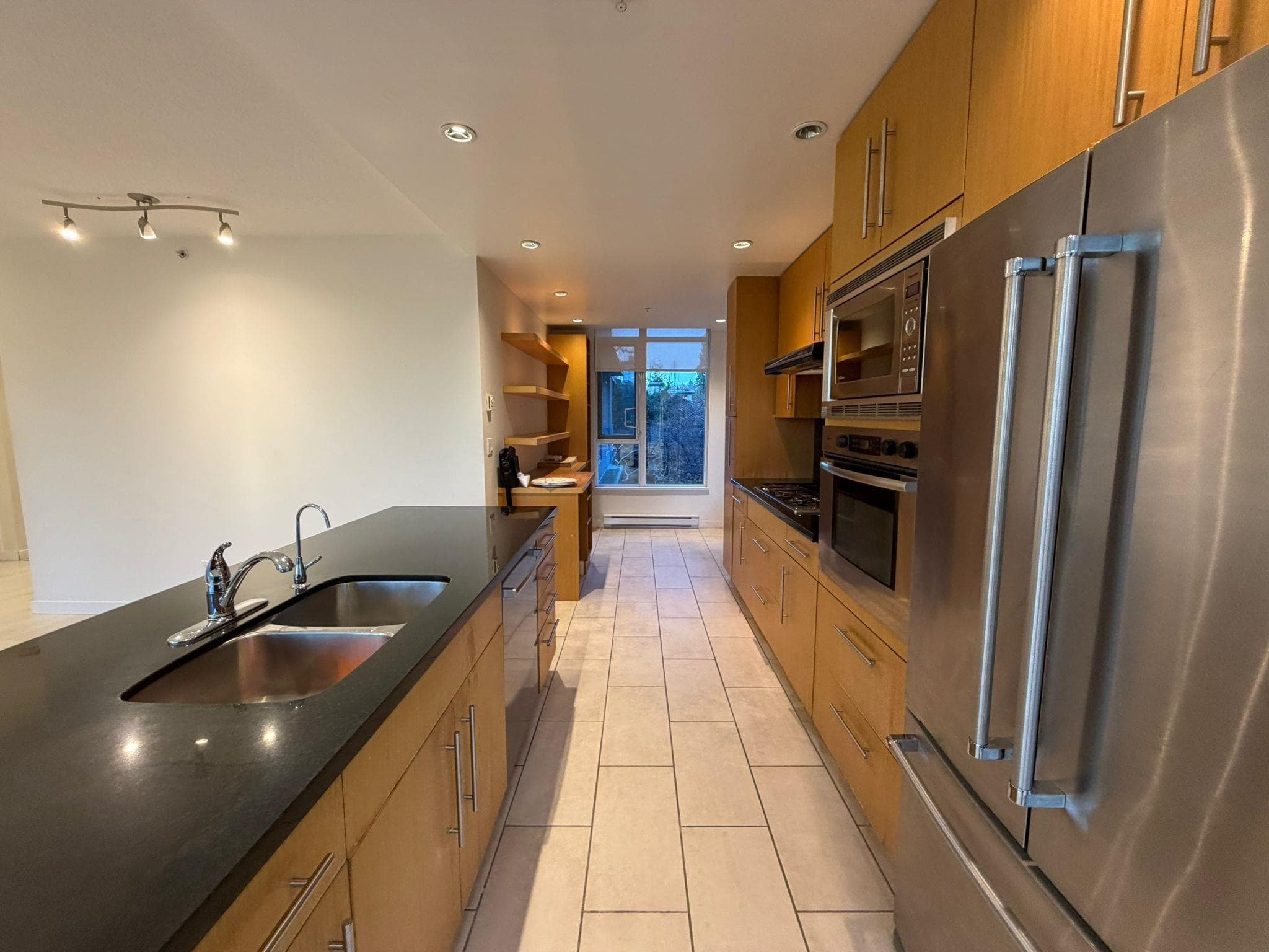 302 - 2688 West Mall, Vancouver, V6T 2J8 — photo 5