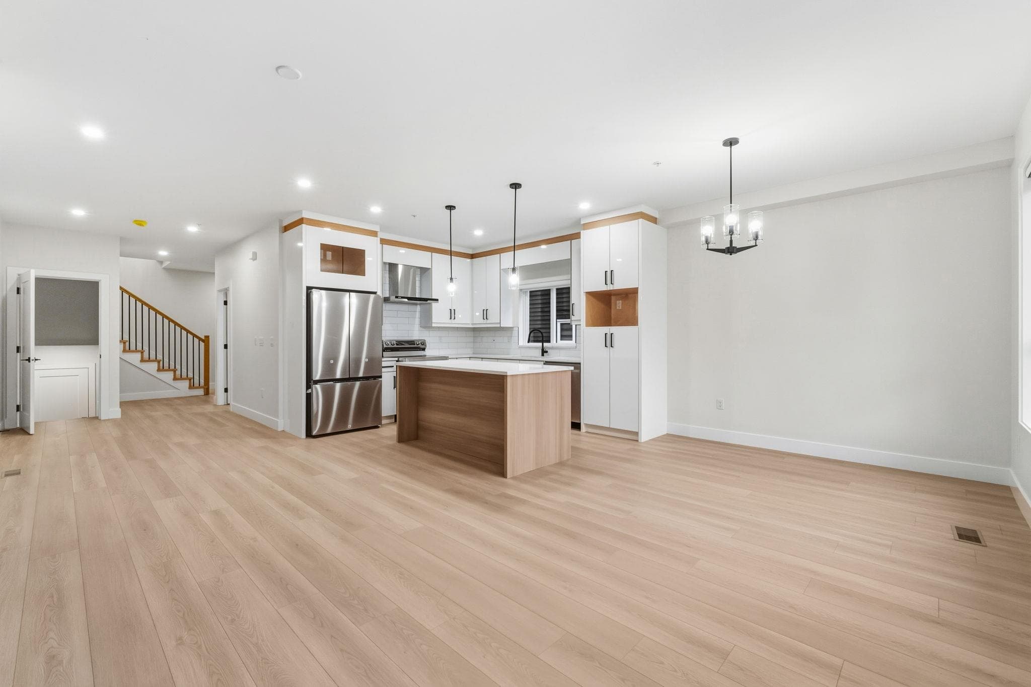 32529 Higginbottom Court, Mission, V2V 2T7 — photo 5