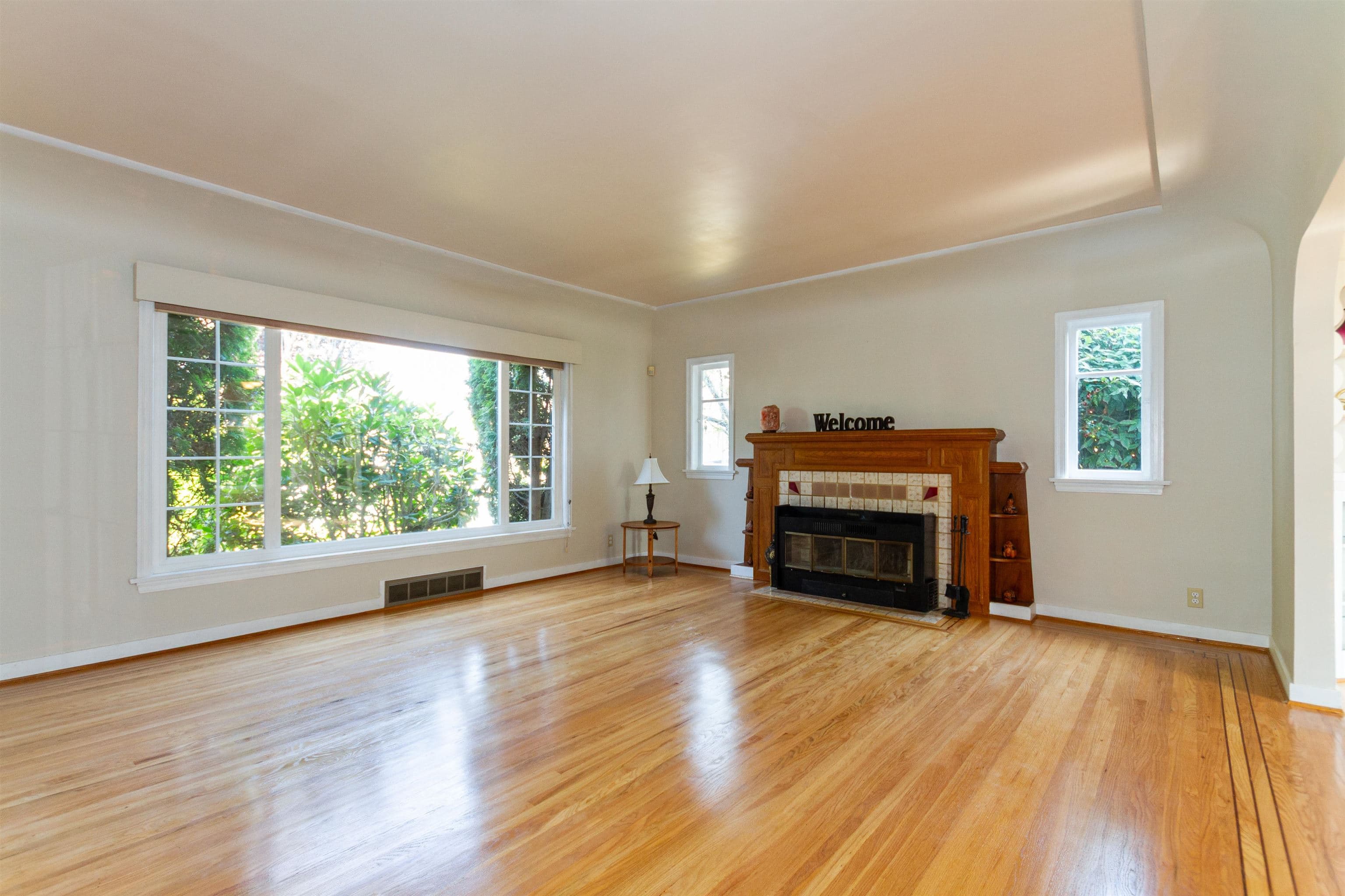 1602 Tenth Avenue, New Westminster, V3M 3J3 — photo 4