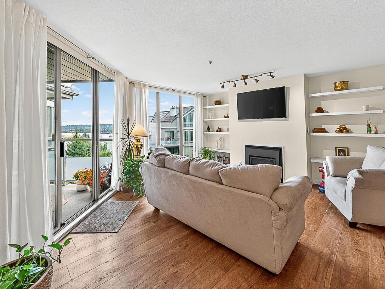 402 - 68 Richmond Street, New Westminster, V3L 5S2 — photo 2