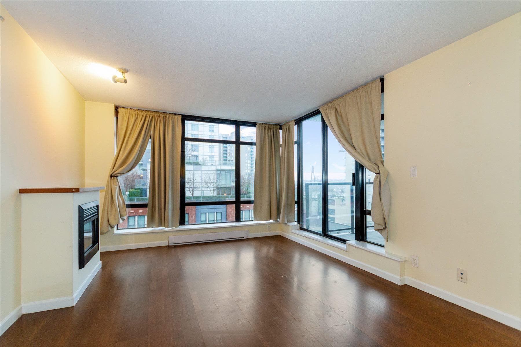 506 - 610 Victoria Street, New Westminster, V3M 0A5 — photo 2