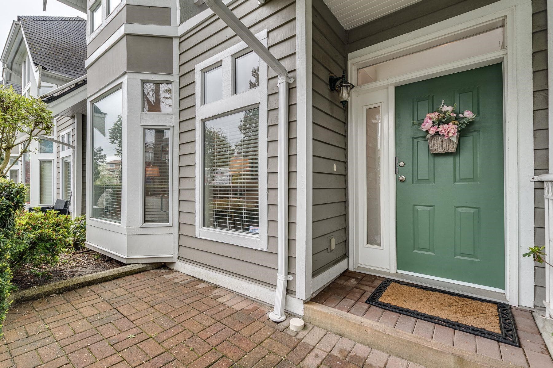 4 - 233 E 6th Street, North Vancouver, V7L 1P4 — photo 2