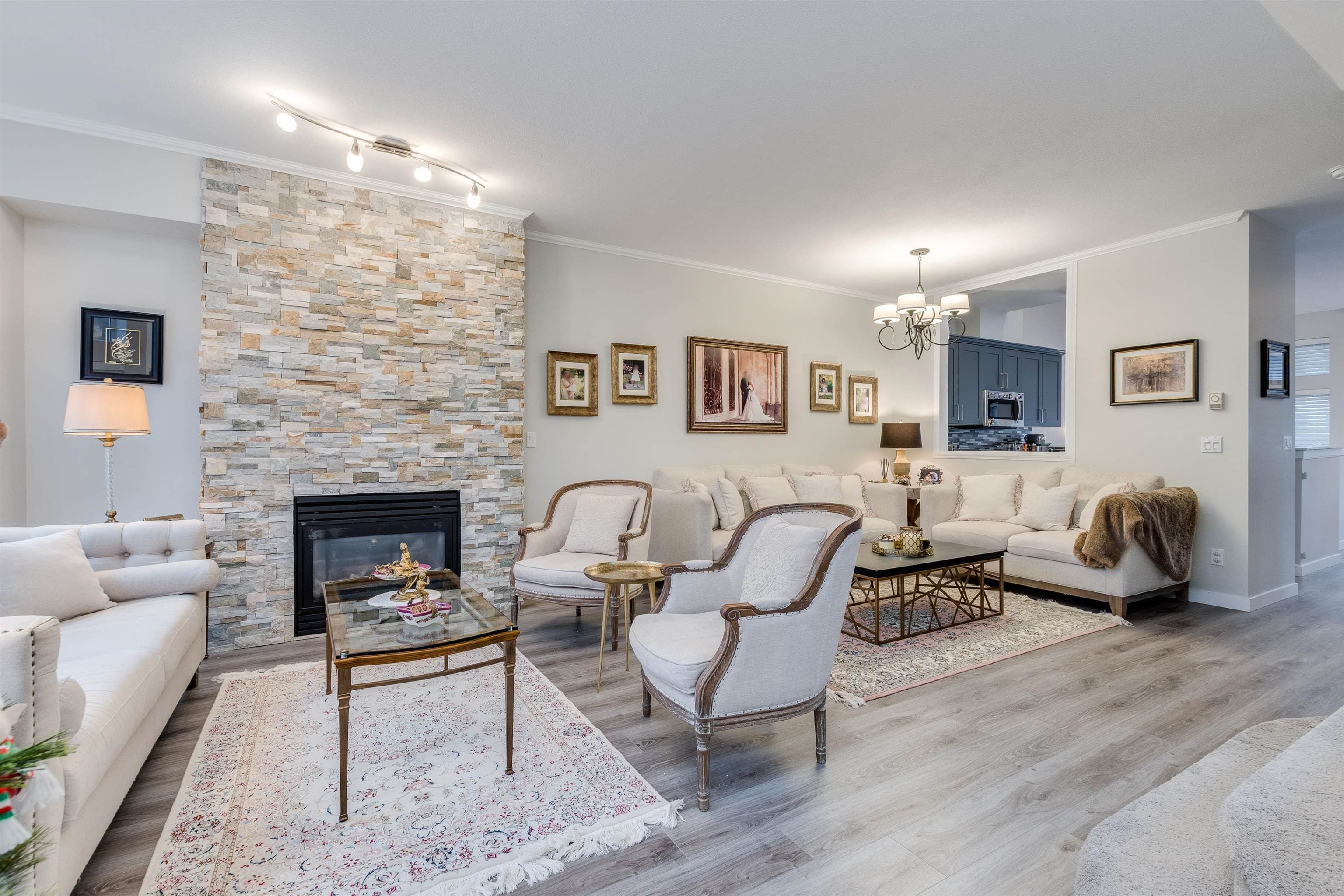 4 - 233 E 6th Street, North Vancouver, V7L 1P4 — photo 3