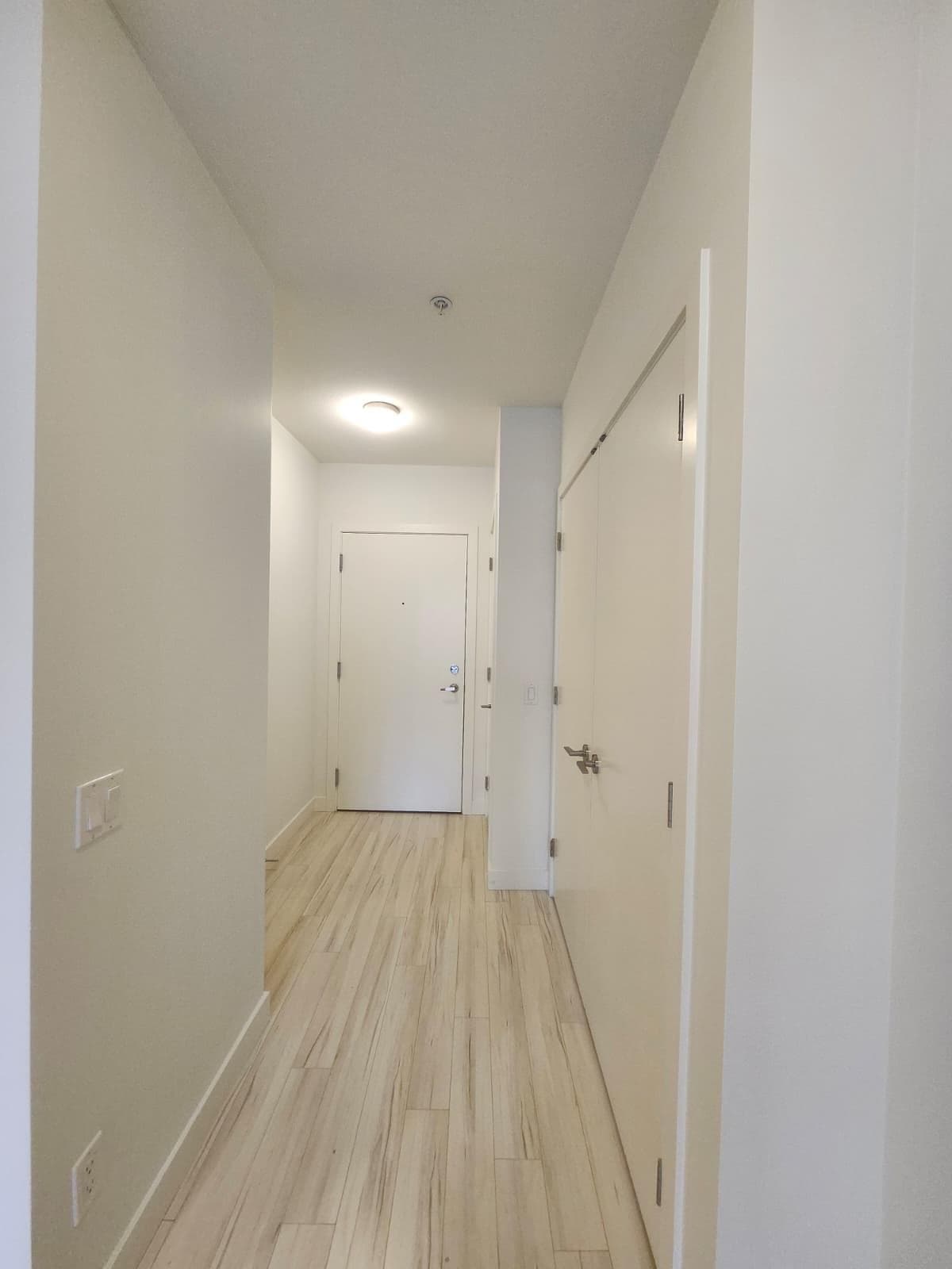 313 - 111 E 3rd Street, North Vancouver, V7L 0C6 — photo 2