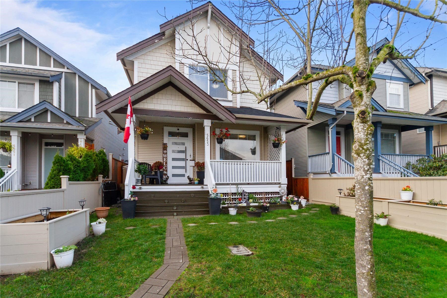 5653 148a Street, Surrey, V3S 8W8 — photo 2