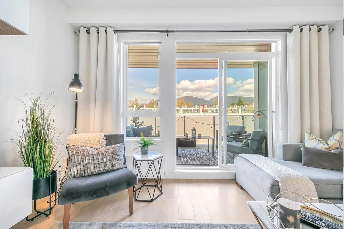 410 - 711 W 14th Street, North Vancouver, V7M 3E8 — photo 1