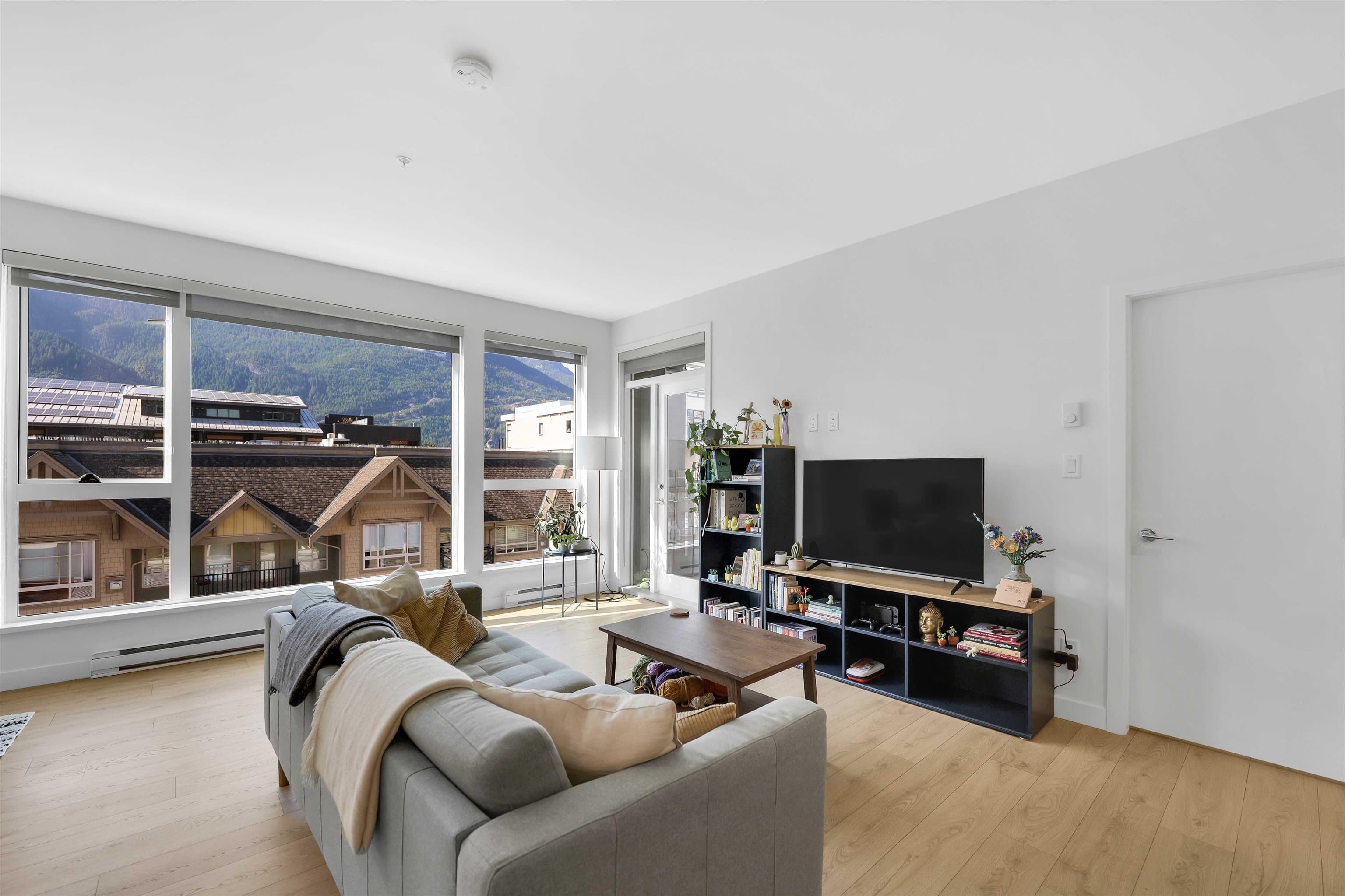 607 - 1365 Victoria Street, Squamish, V0N 3G0 — photo 5