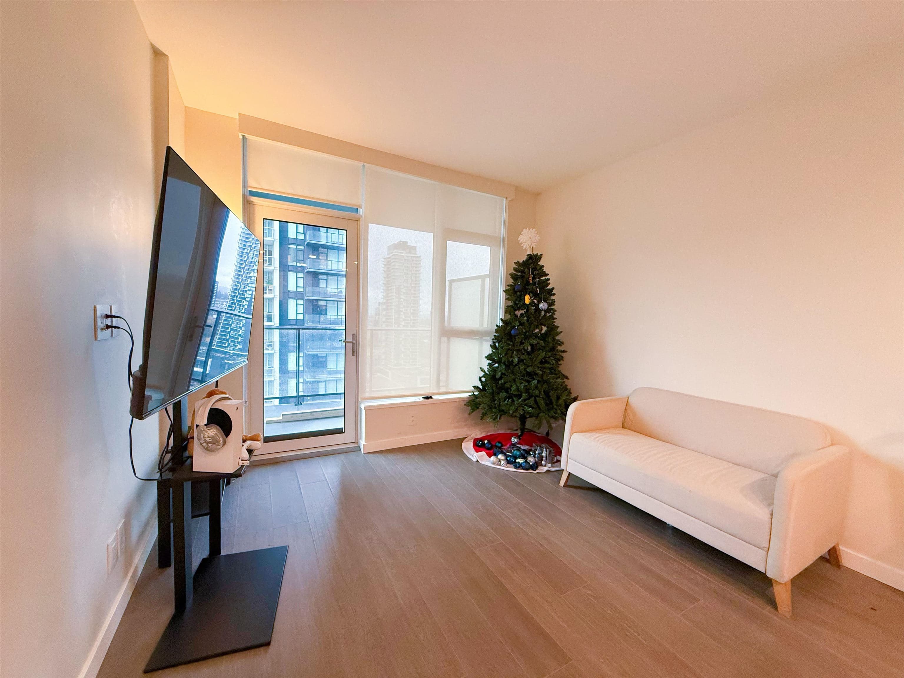2009 - 2108 Gilmore Avenue, Burnaby, V5C 0N8 — photo 5