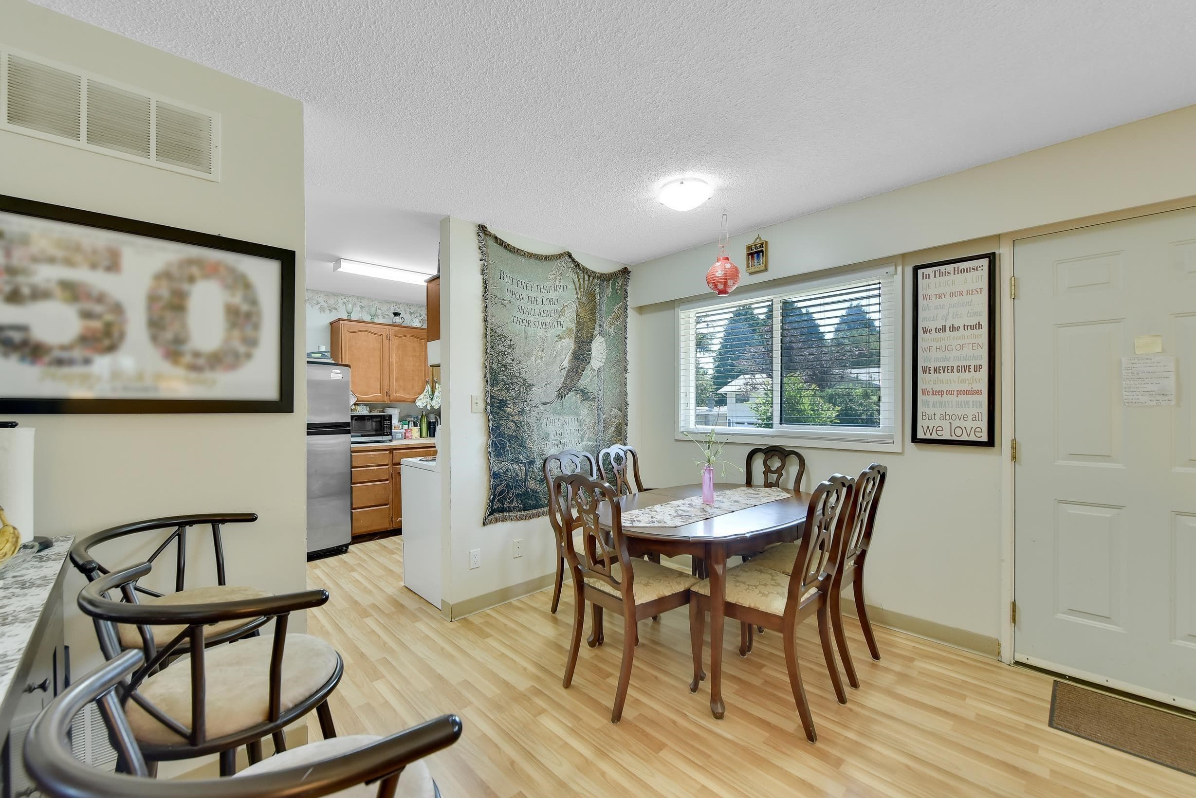 15835 Russell Avenue, White Rock, V4B 2S5 — photo 3