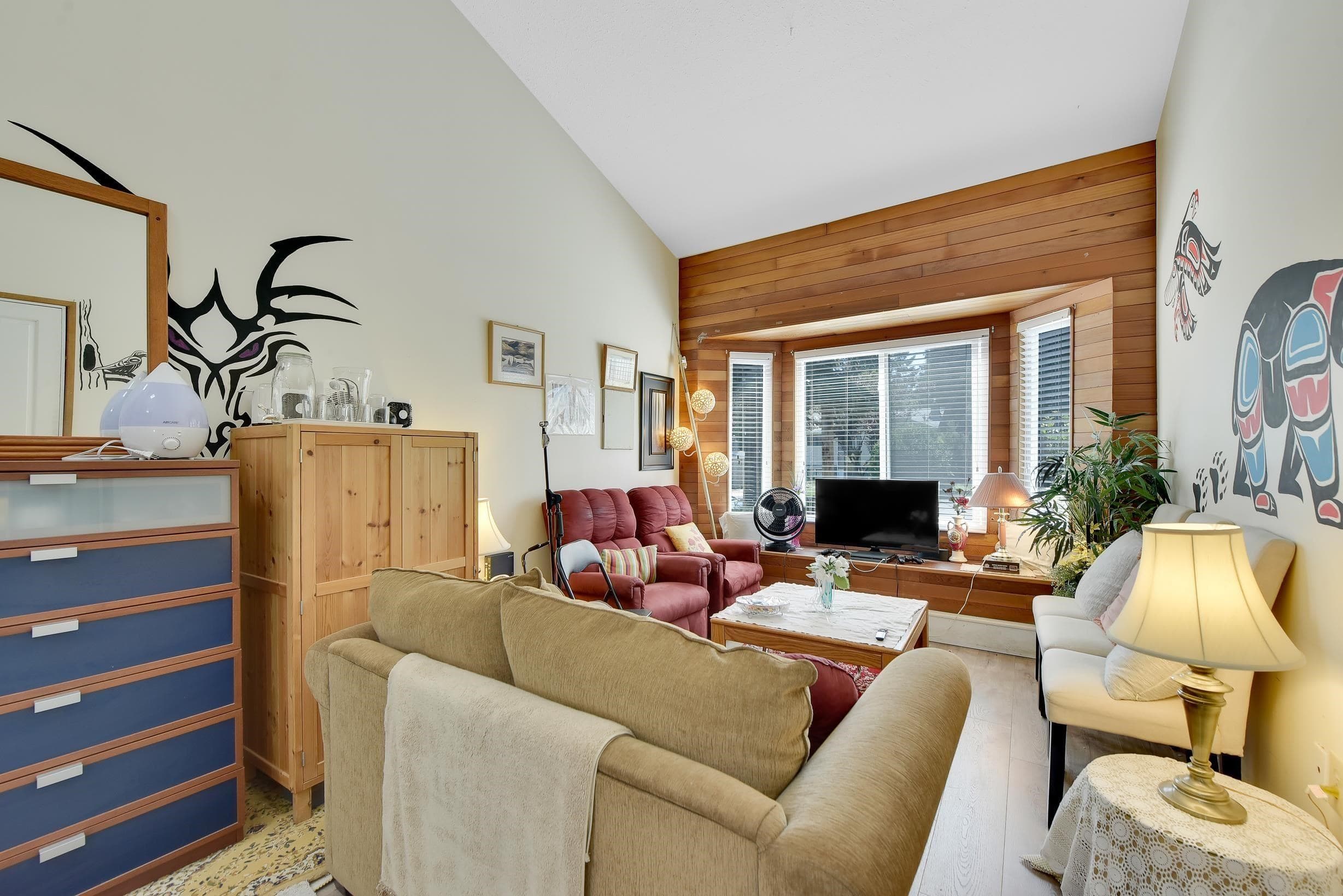 15835 Russell Avenue, White Rock, V4B 2S5 — photo 5