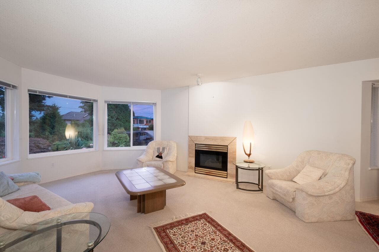 937 Westmount Drive, Port Moody, V3H 1K8 — photo 5