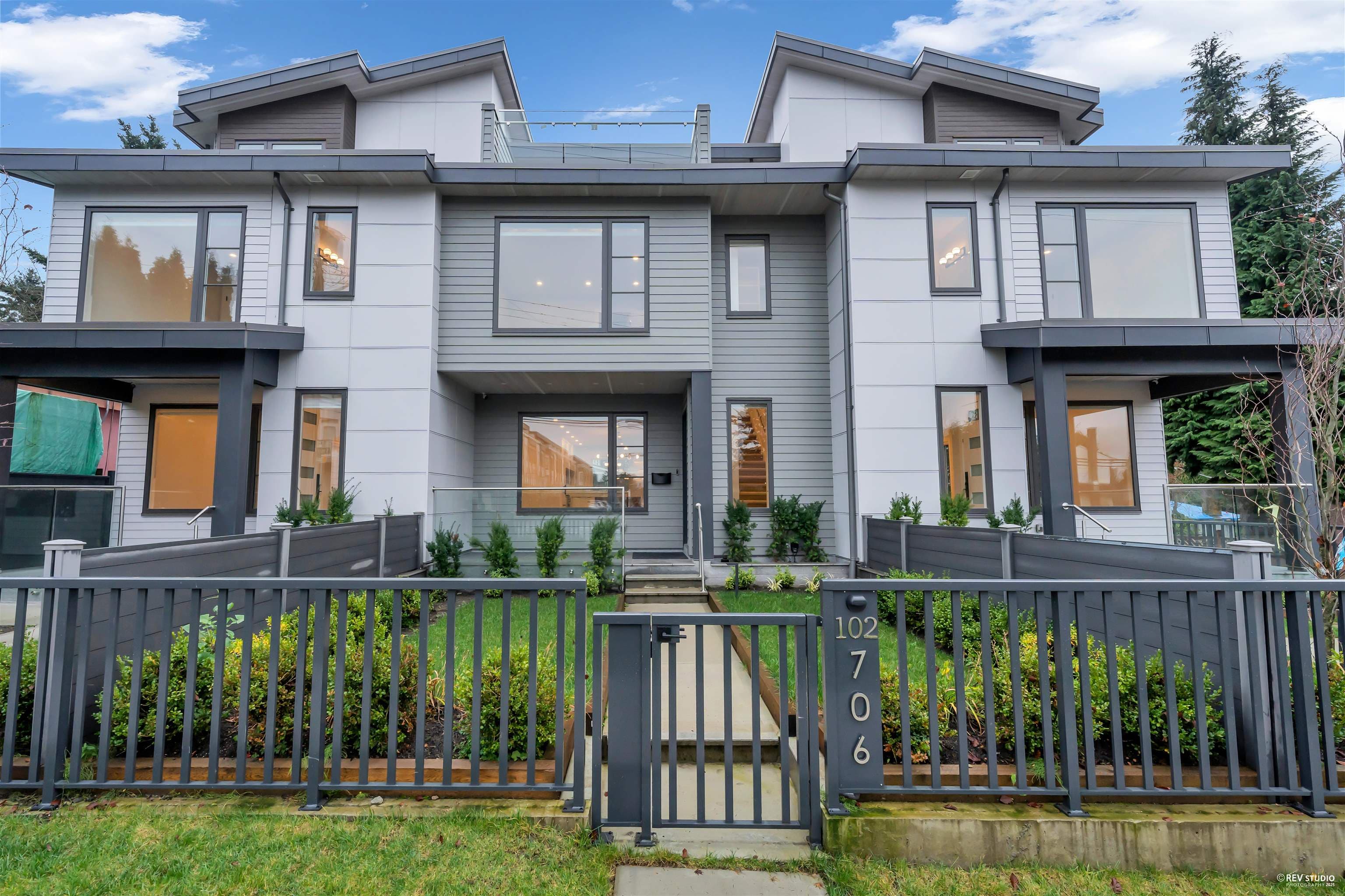 102 - 706 Smith Avenue, Coquitlam, V3J 2W7 — photo 2