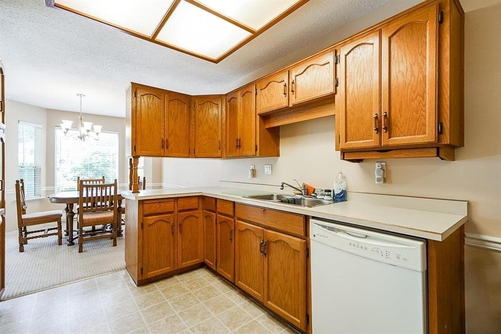 13 - 33123 George Ferguson Way, Abbotsford, V2S 2L6 — photo 5