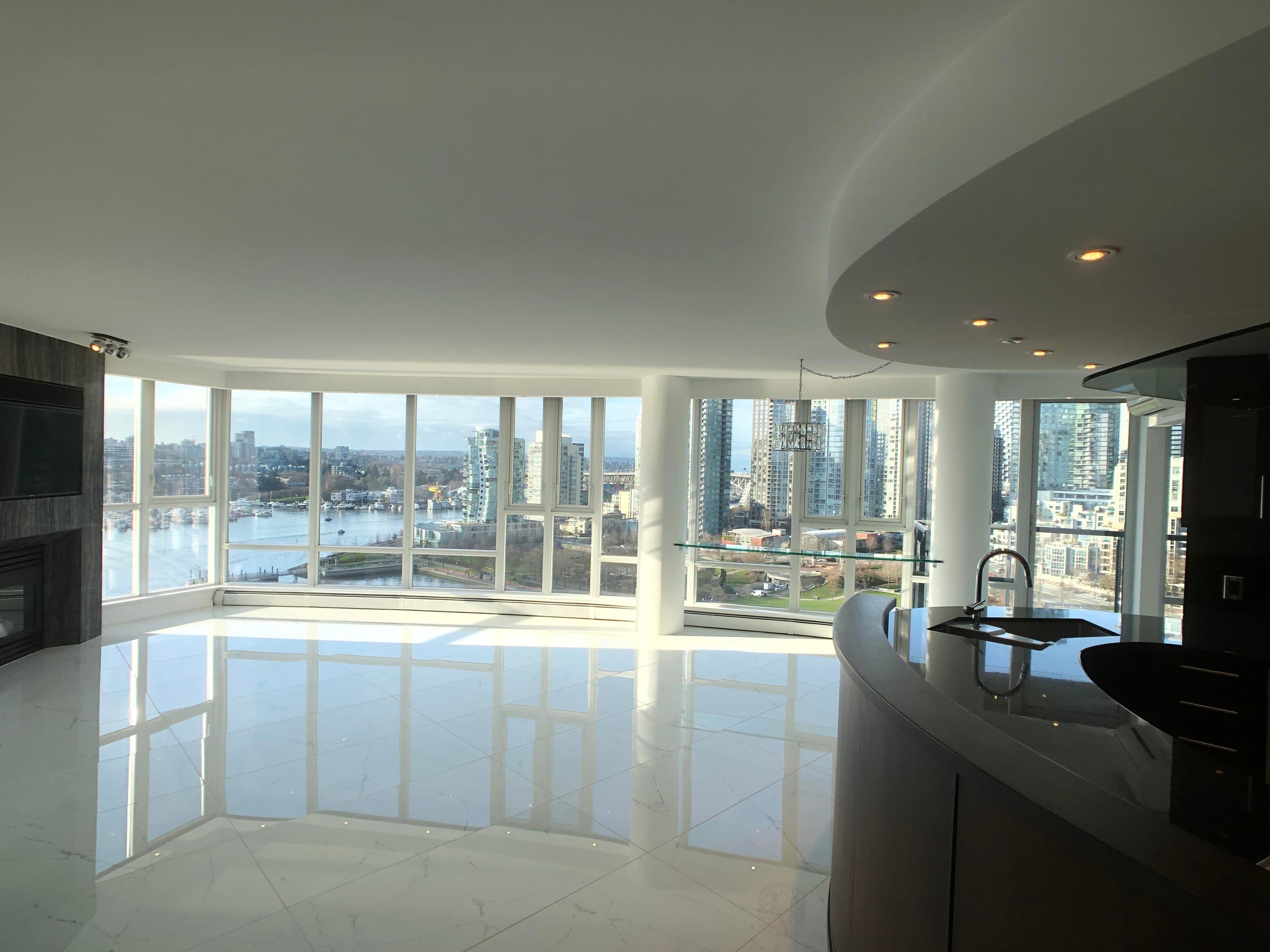 1901 - 1383 Marinaside Crescent, Vancouver, V6Z 2W9 — photo 3