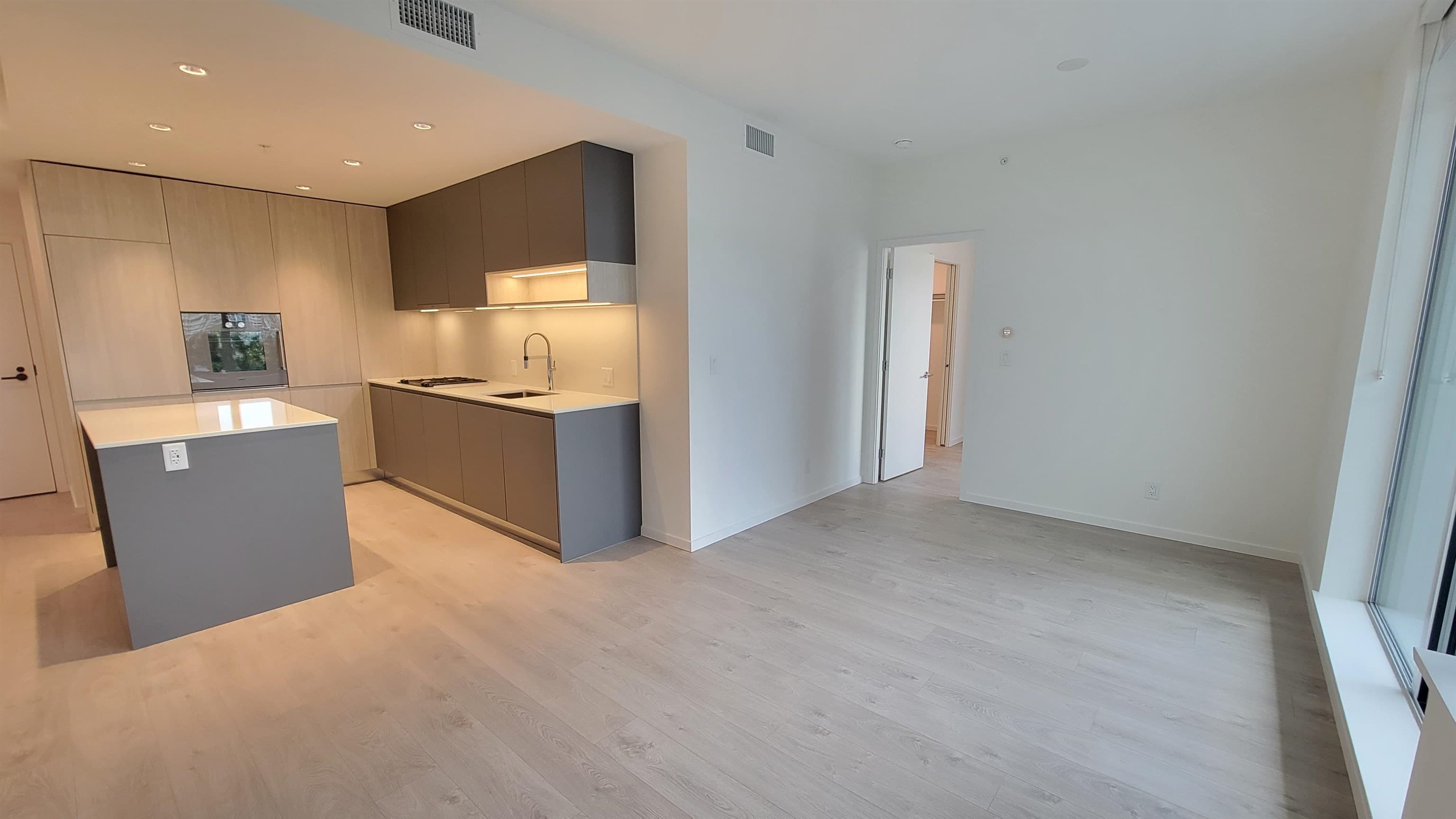 418 - 6300 Minoru Boulevard, Richmond, V6Y 1Y5 — photo 3