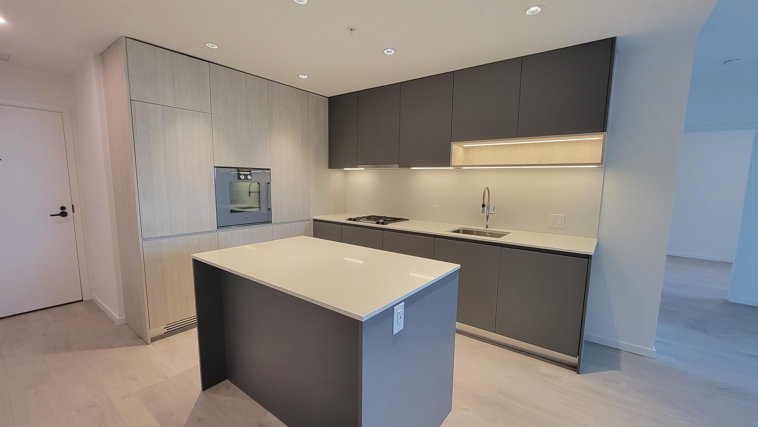 418 - 6300 Minoru Boulevard, Richmond, V6Y 1Y5 — photo 1