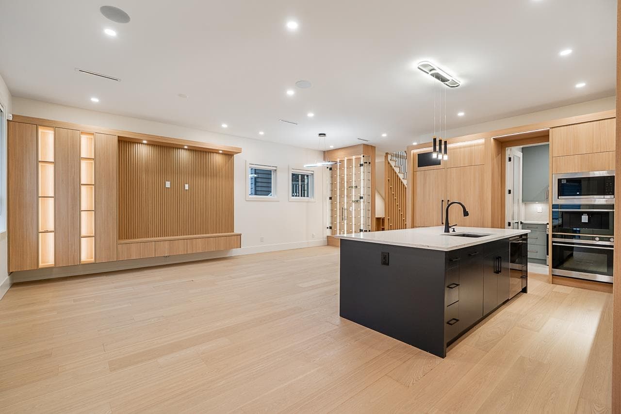 2208 St George Street, Port Moody, V3H 2G2 — photo 3