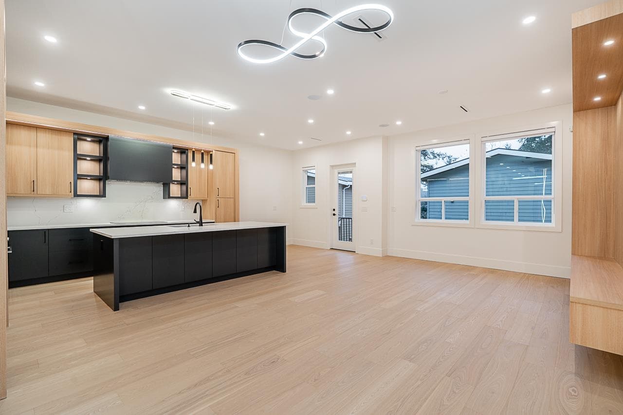 2208 St George Street, Port Moody, V3H 2G2 — photo 5