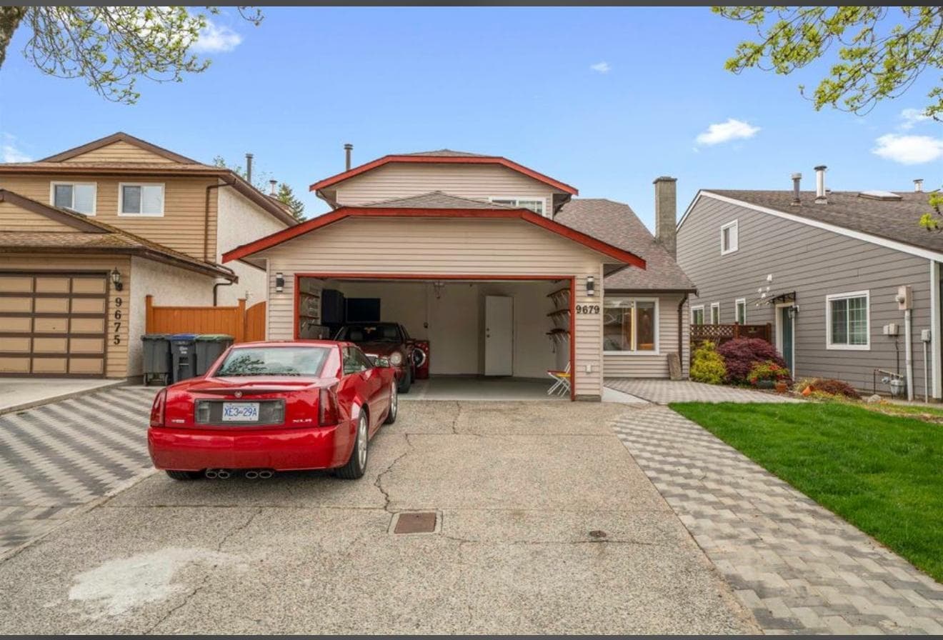 9679 155 Street, Surrey, V3R 7Y9 — photo 2