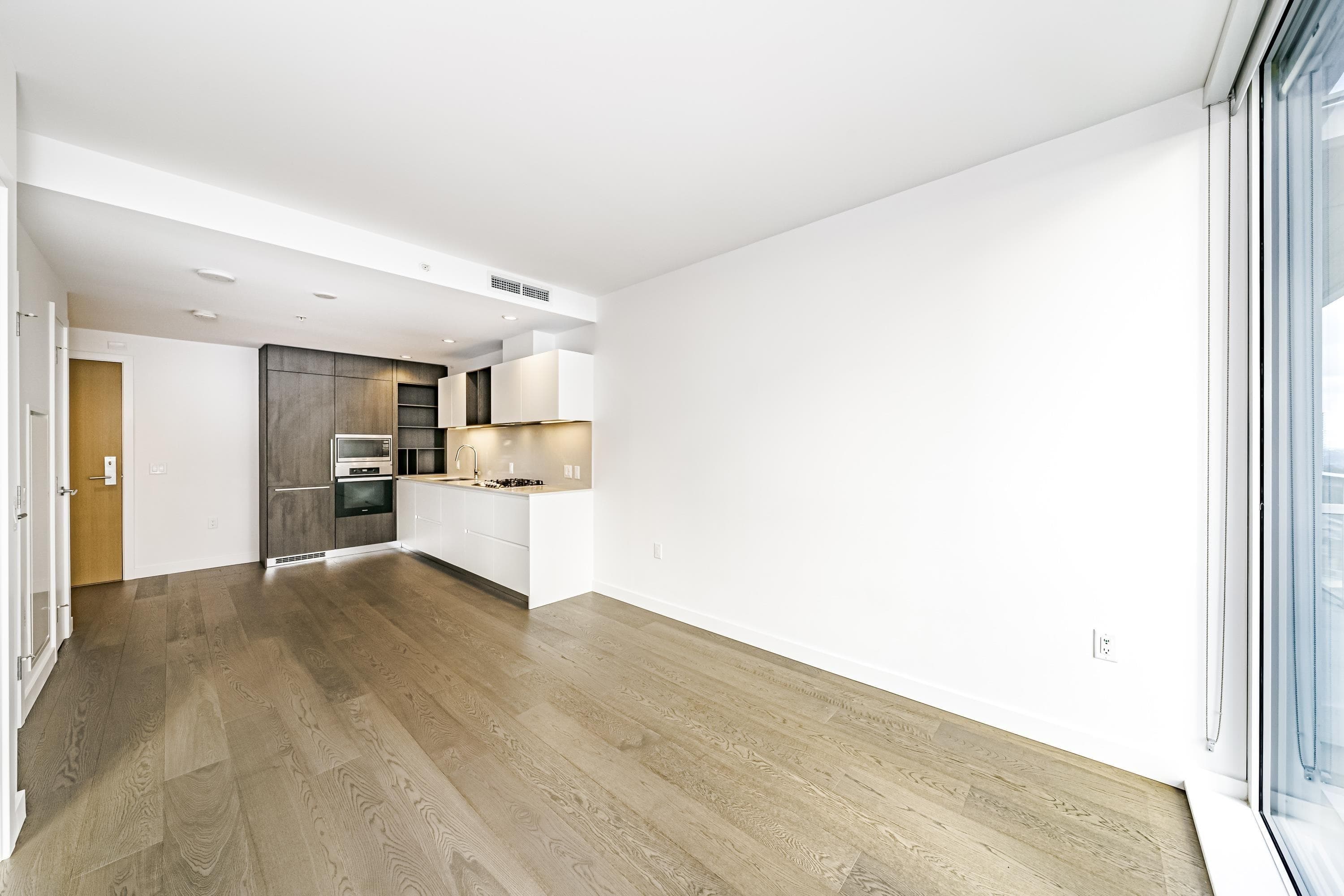 2xxx - 6000 Mckay Avenue, Burnaby, V5H 0K2 — photo 4